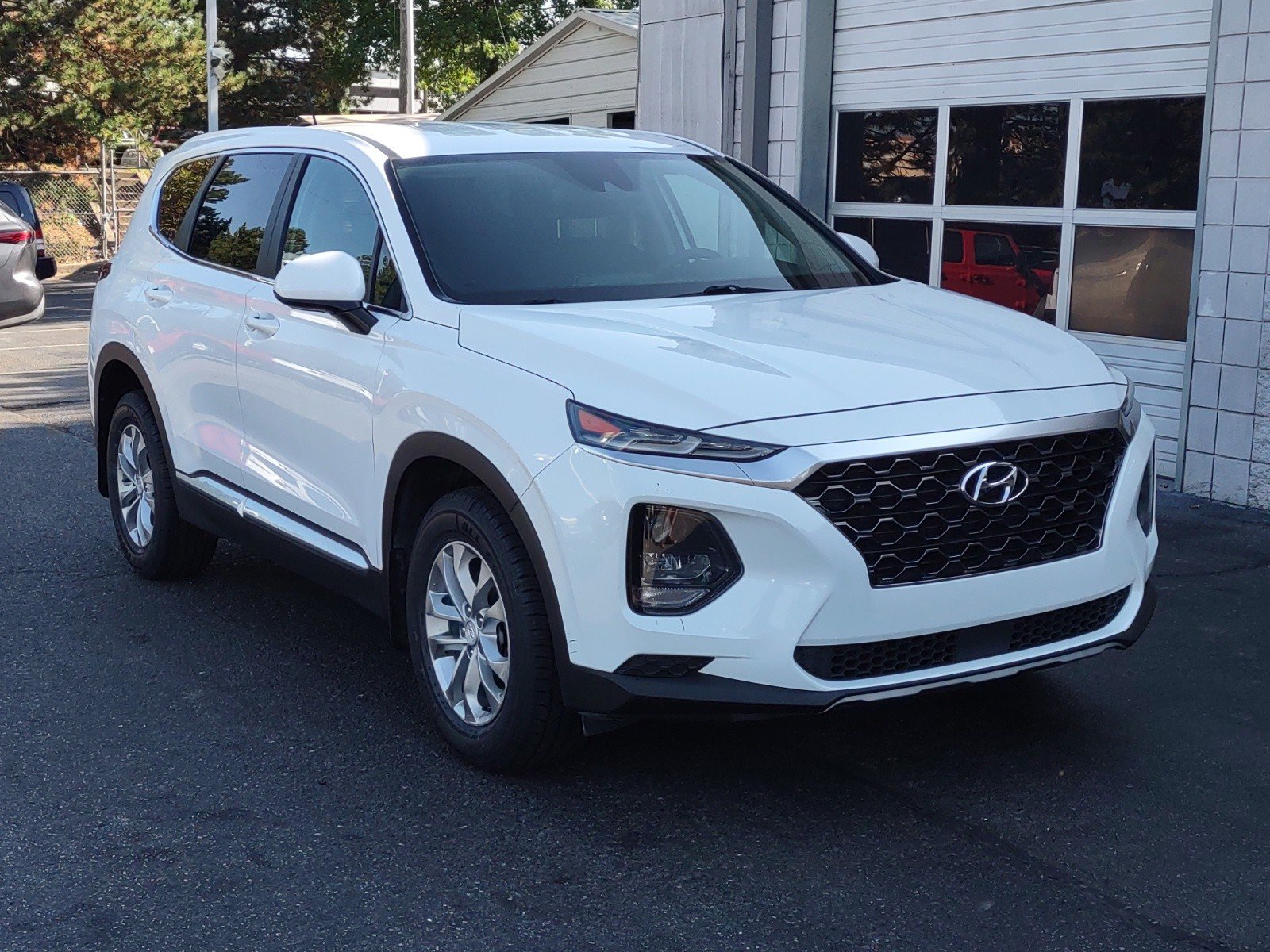 Used 2020 Hyundai Santa Fe SE with VIN 5NMS23AD4LH283657 for sale in Nashville, TN