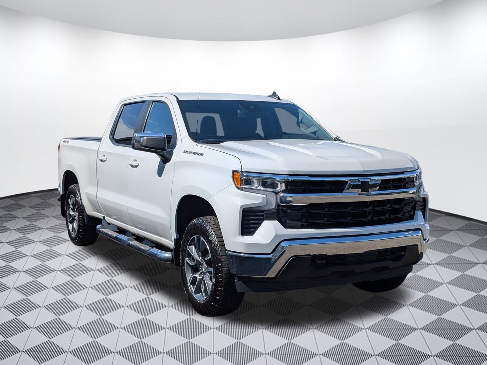 Used 2022 Chevrolet Silverado 1500 LT with VIN 3GCUDDED3NG556086 for sale in Nashville, TN