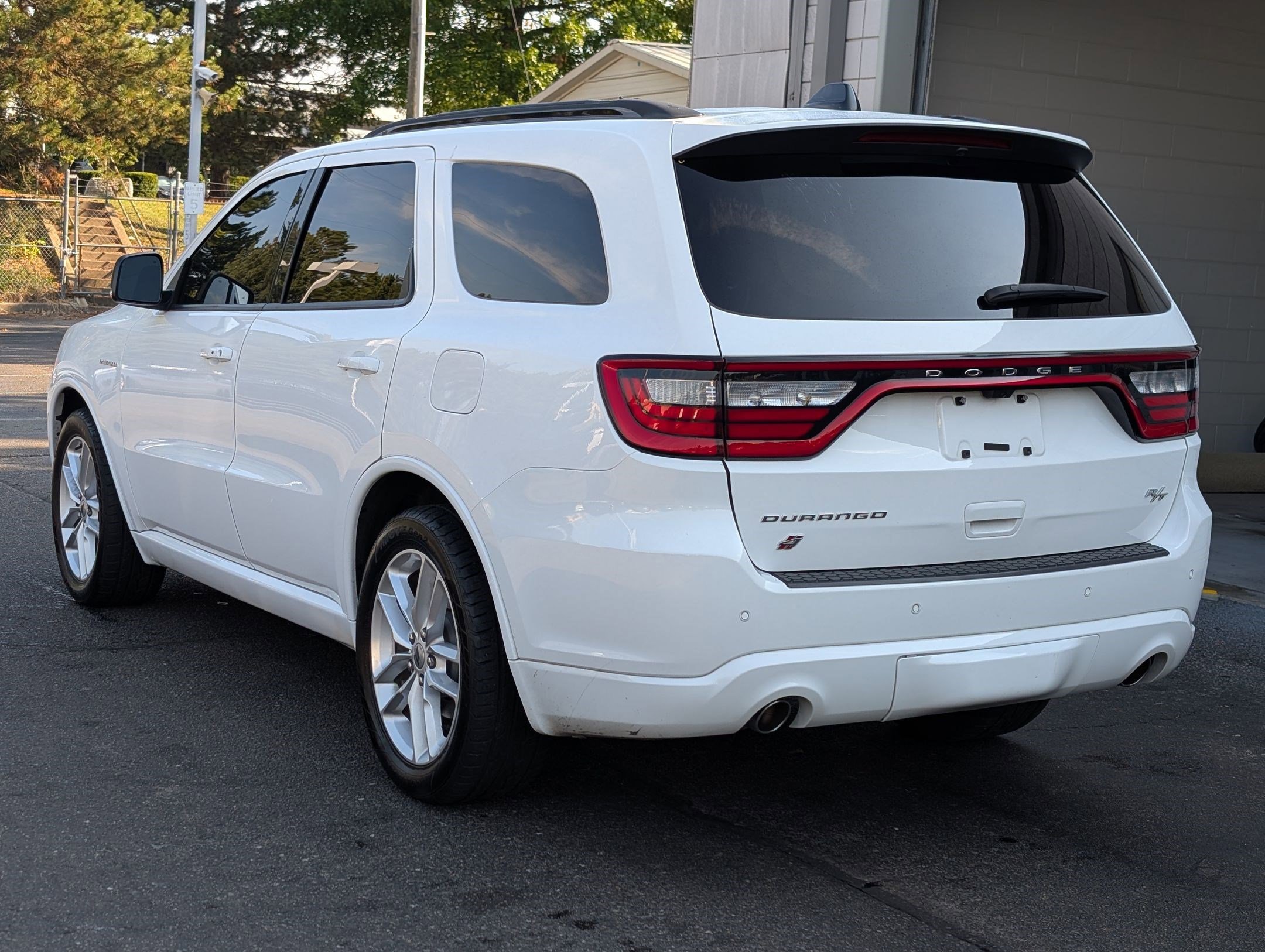2023 Dodge Durango R/T Plus photo 3