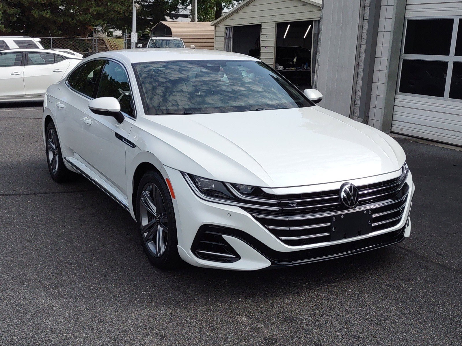 Used 2022 Volkswagen Arteon SE R-LINE with VIN WVWSR7ANXNE011843 for sale in Nashville, TN