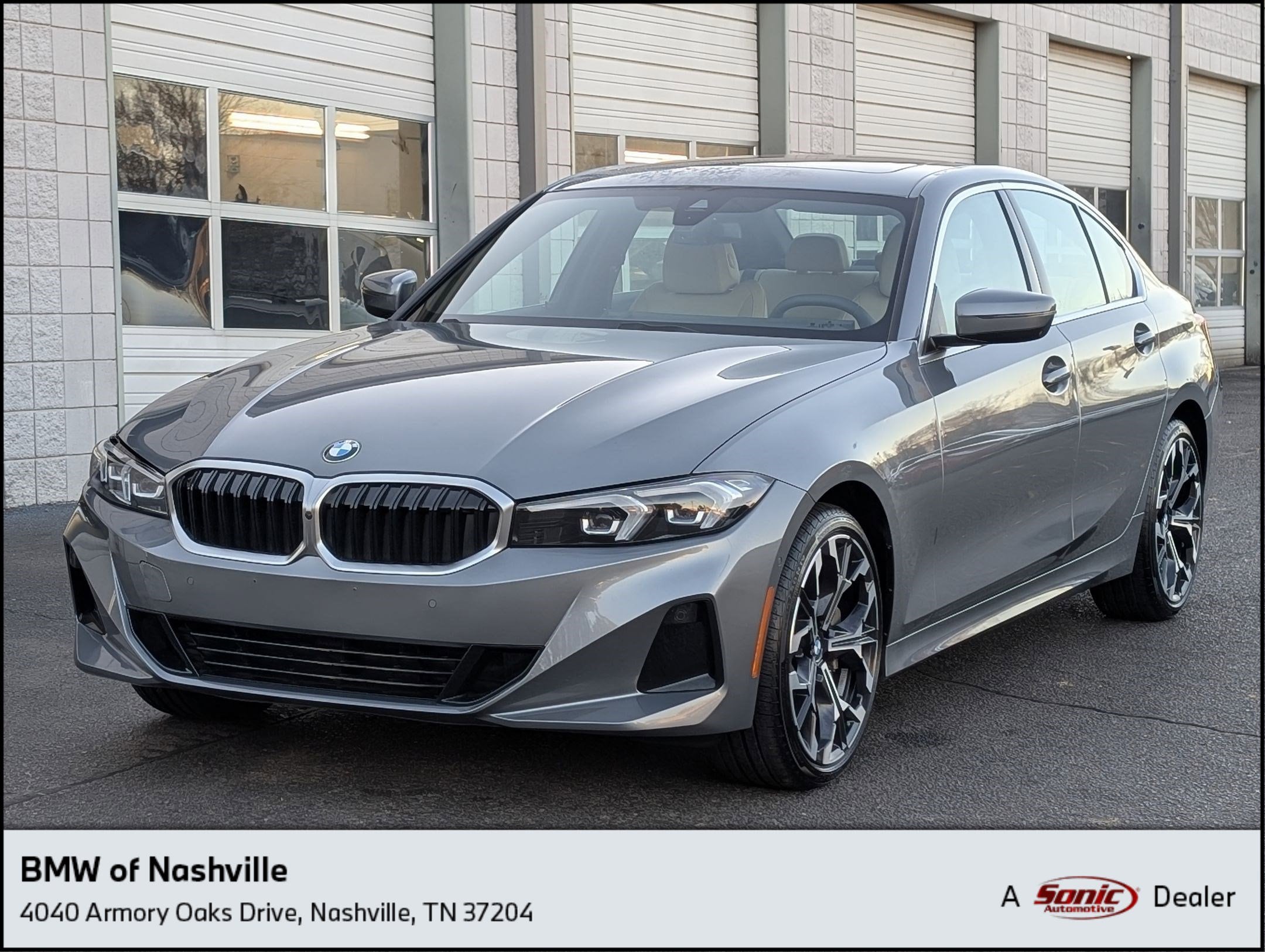 2025 BMW 3 Series 330i's photo