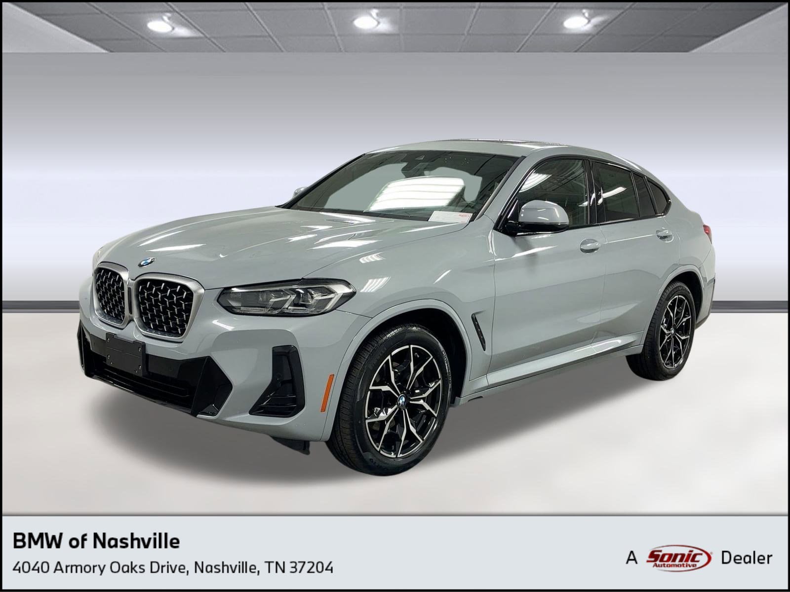 2025 BMW X4 30i's photo