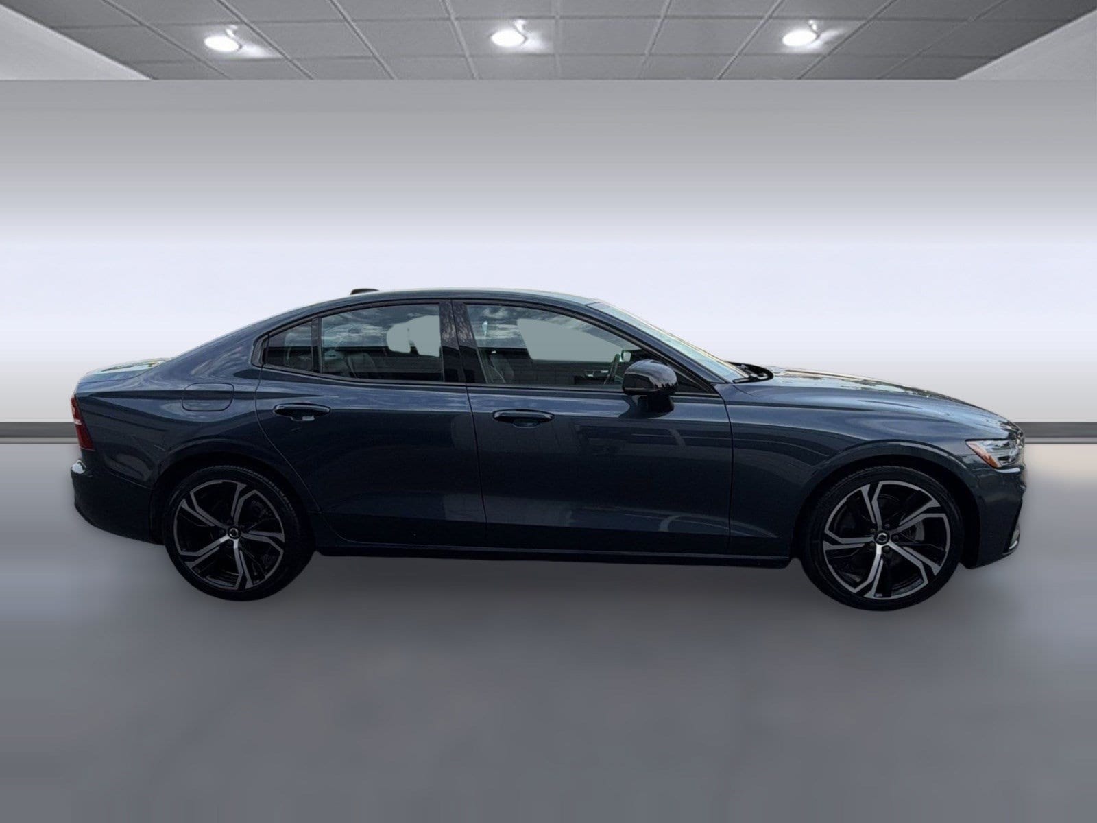 S60 Plus Dark Theme Sedan