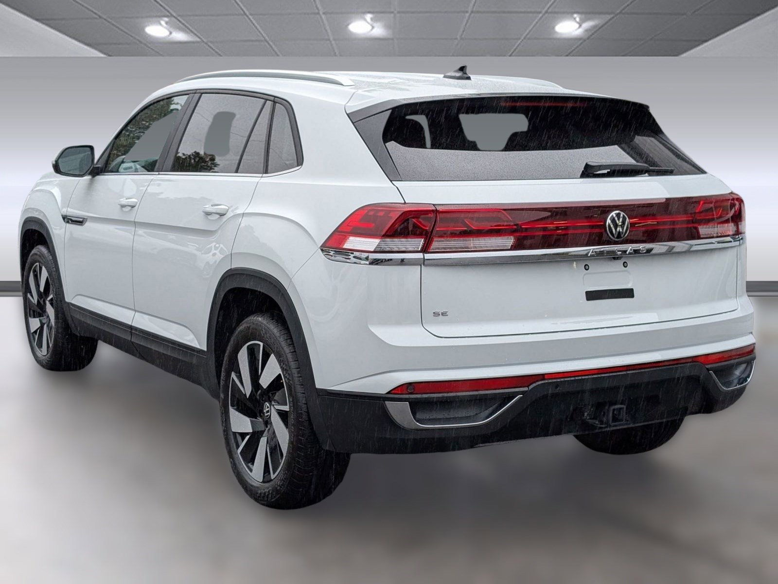 2024 Volkswagen Atlas Cross Sport SE Technology photo 2