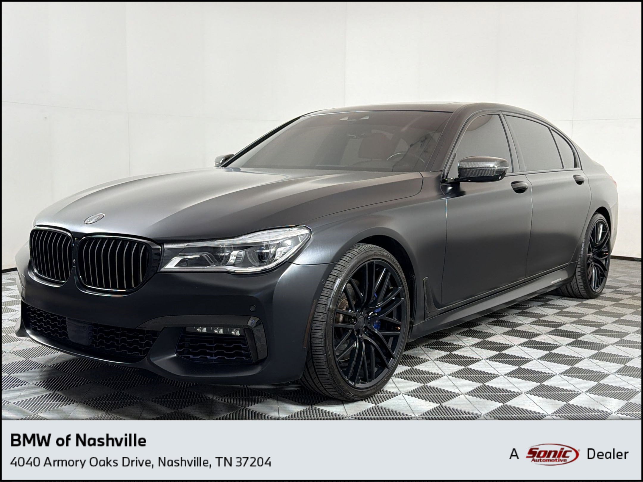 2017 BMW 7 Series 750i's photo