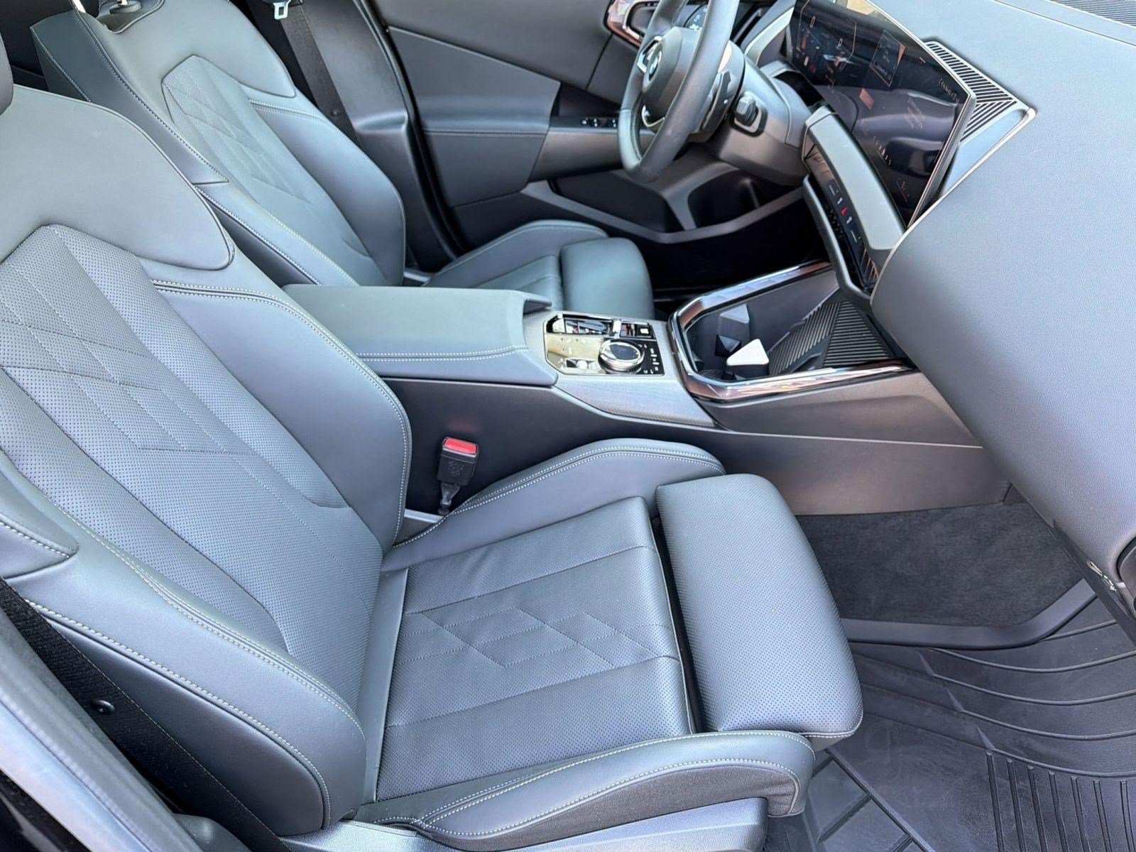 2025 BMW X3 30 - Photo 27