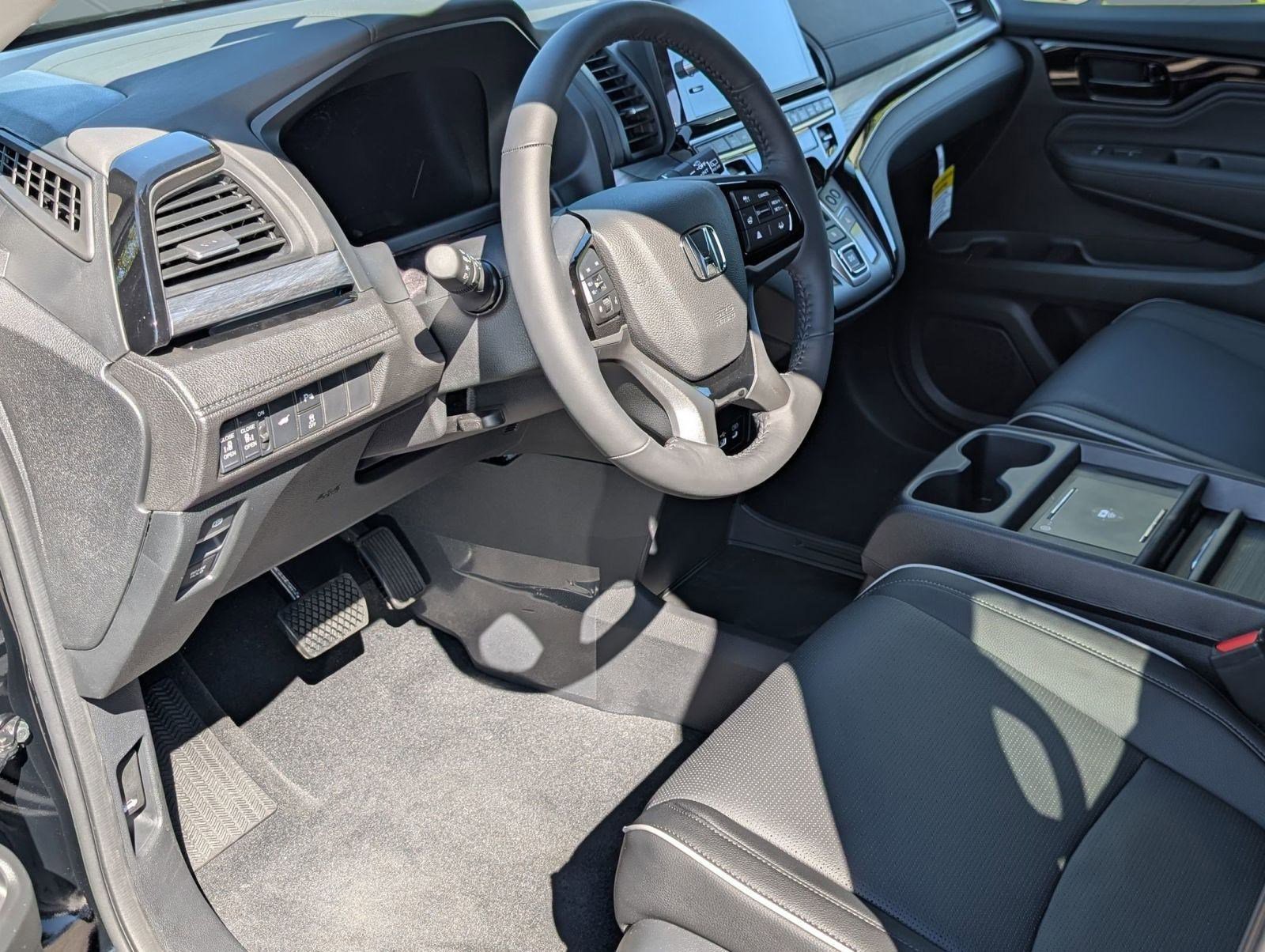 2026 Honda Odyssey Elite photo 4