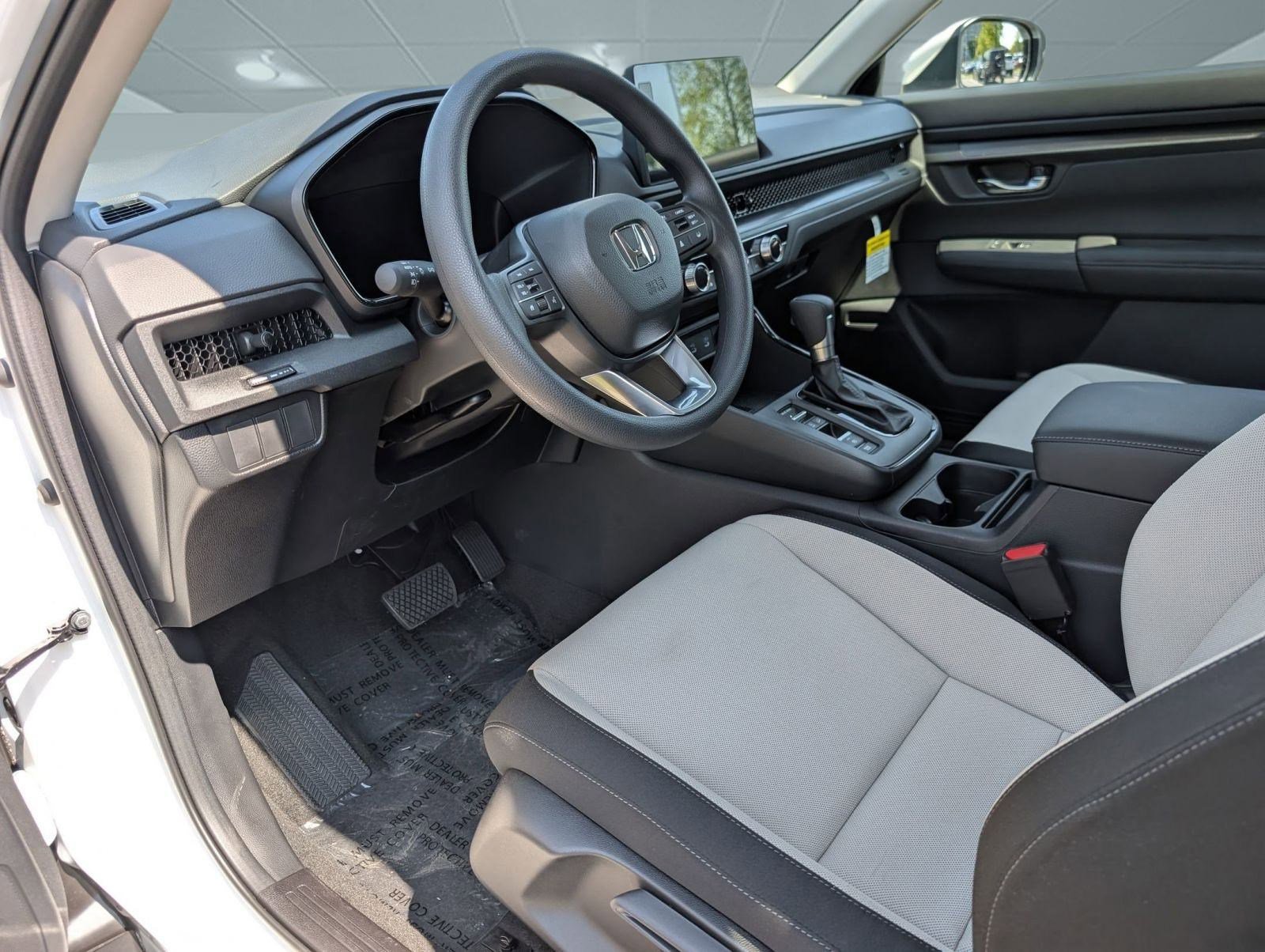 2026 Honda CR-V LX photo 4