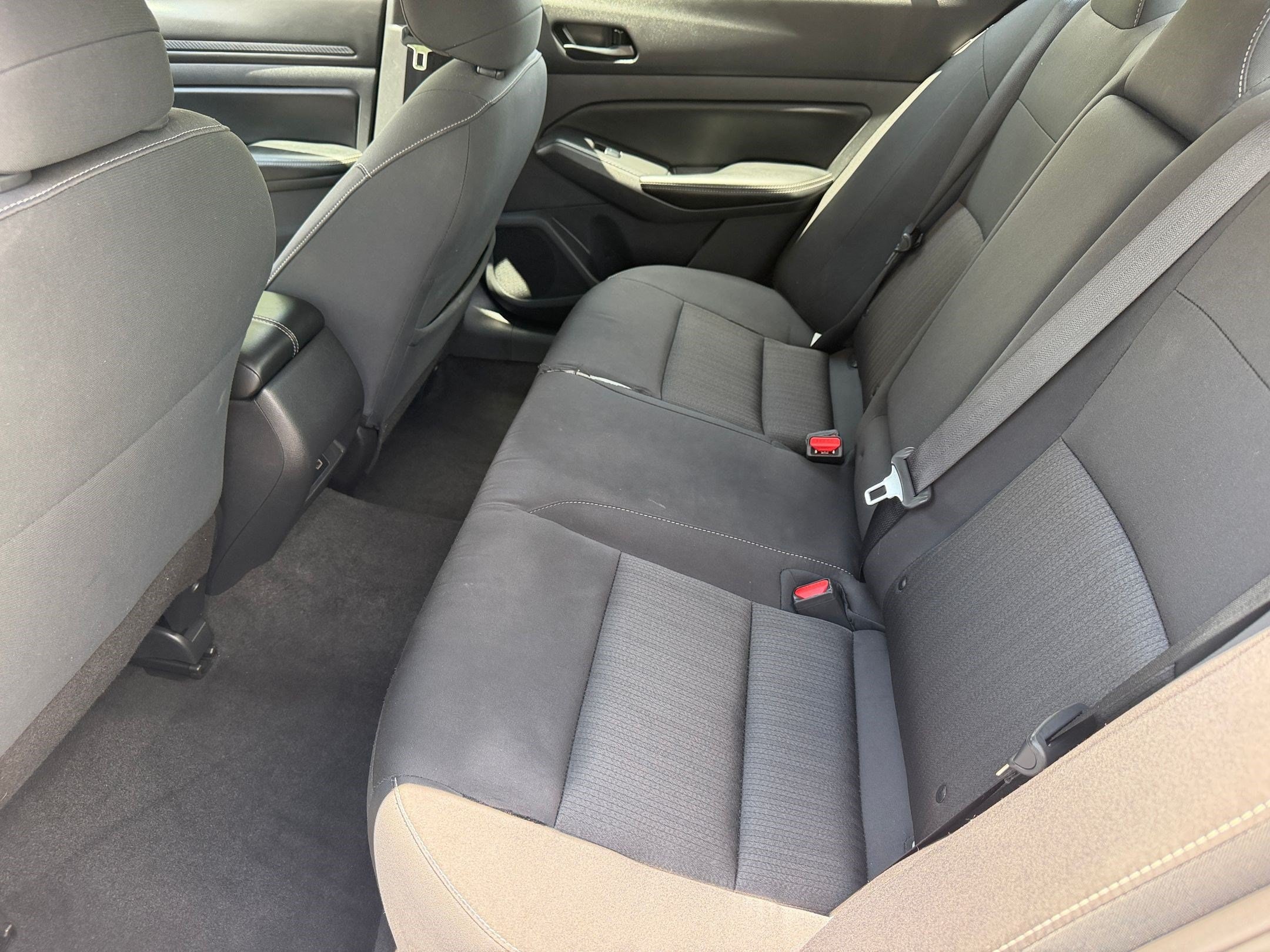 2025 Nissan Altima SV - Photo 13