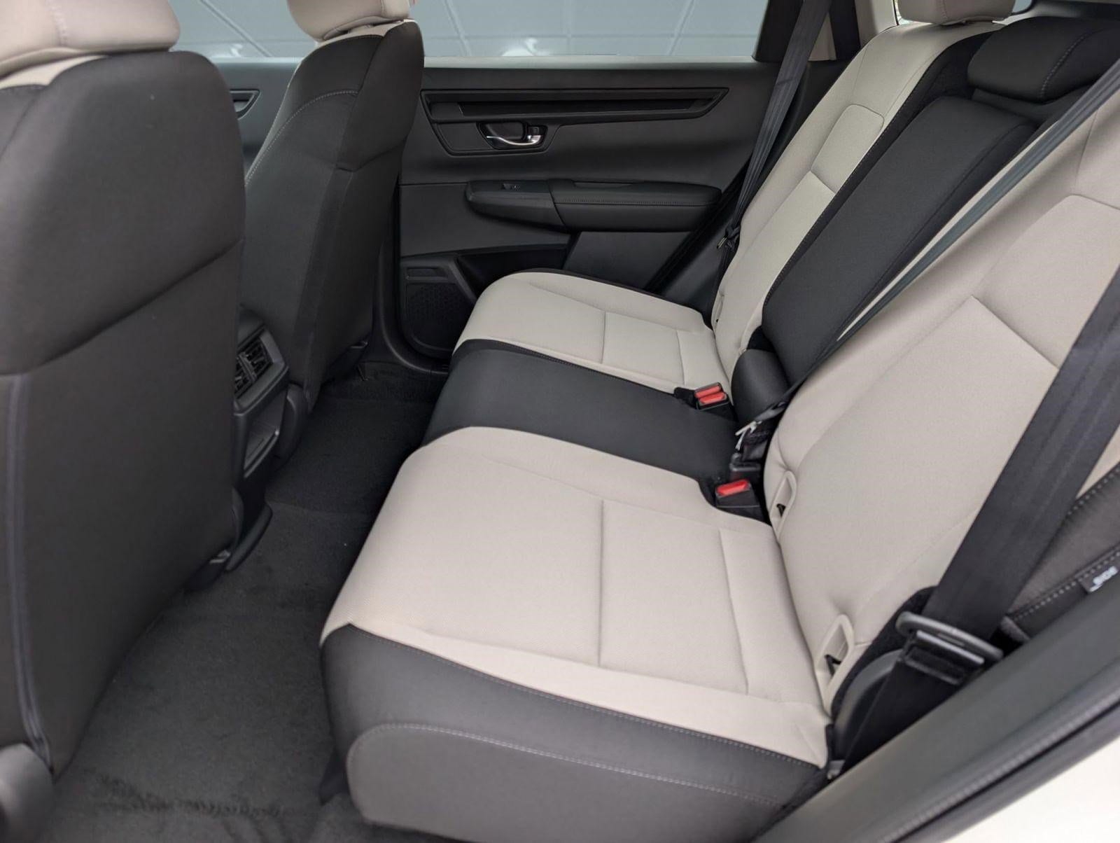 2026 Honda CR-V LX - Photo 15