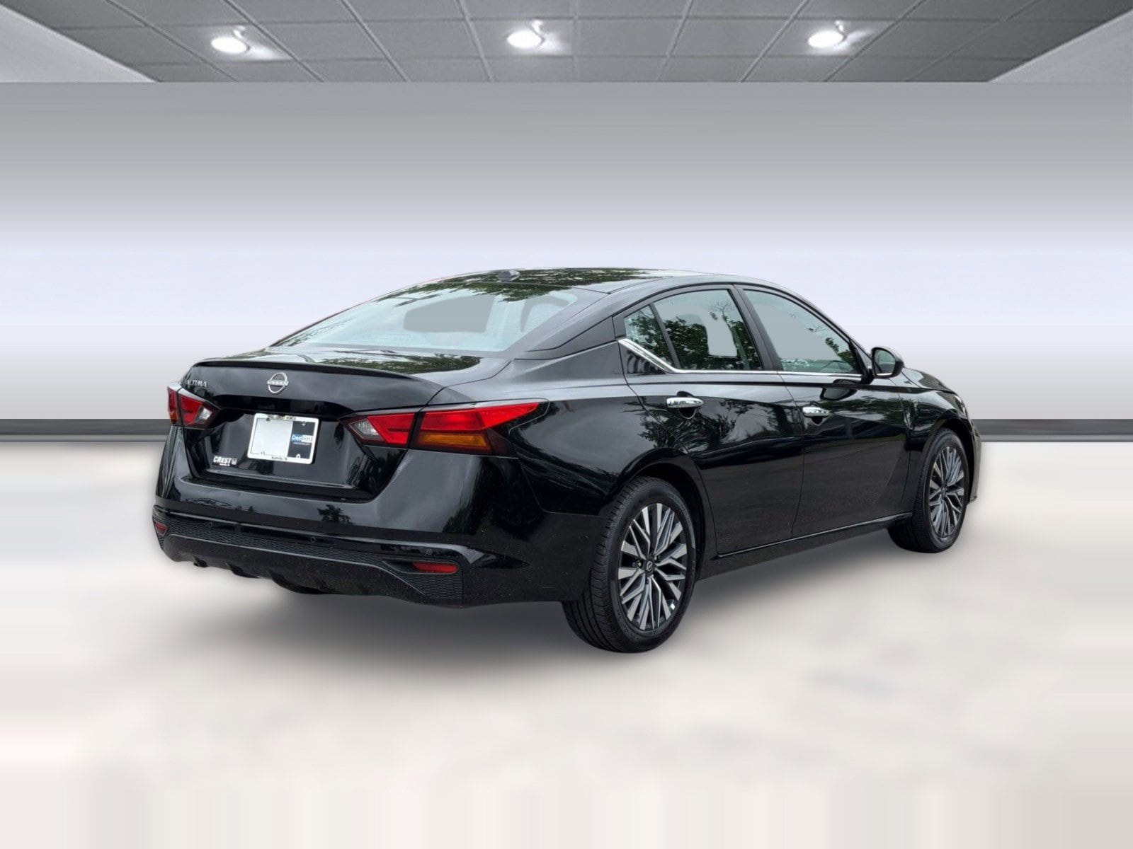 2025 Nissan Altima SV - Photo 9