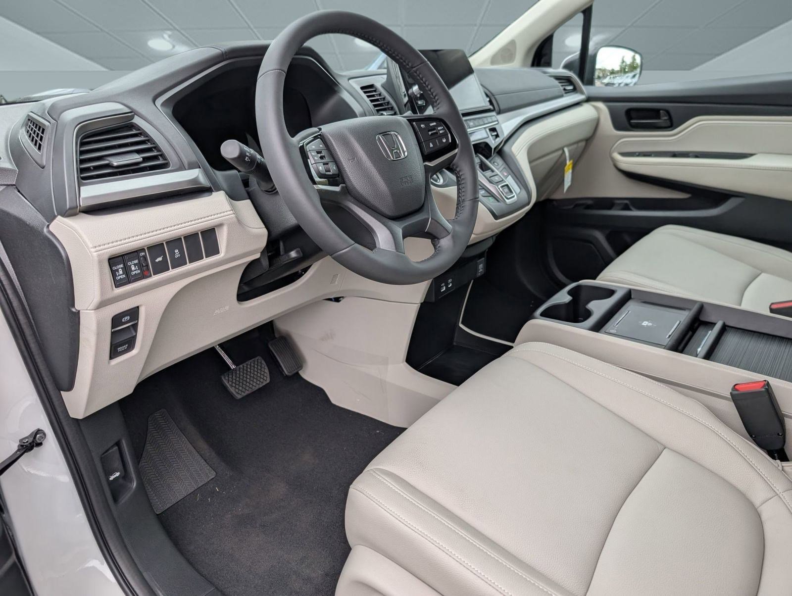 2026 Honda Odyssey EX-L photo 4