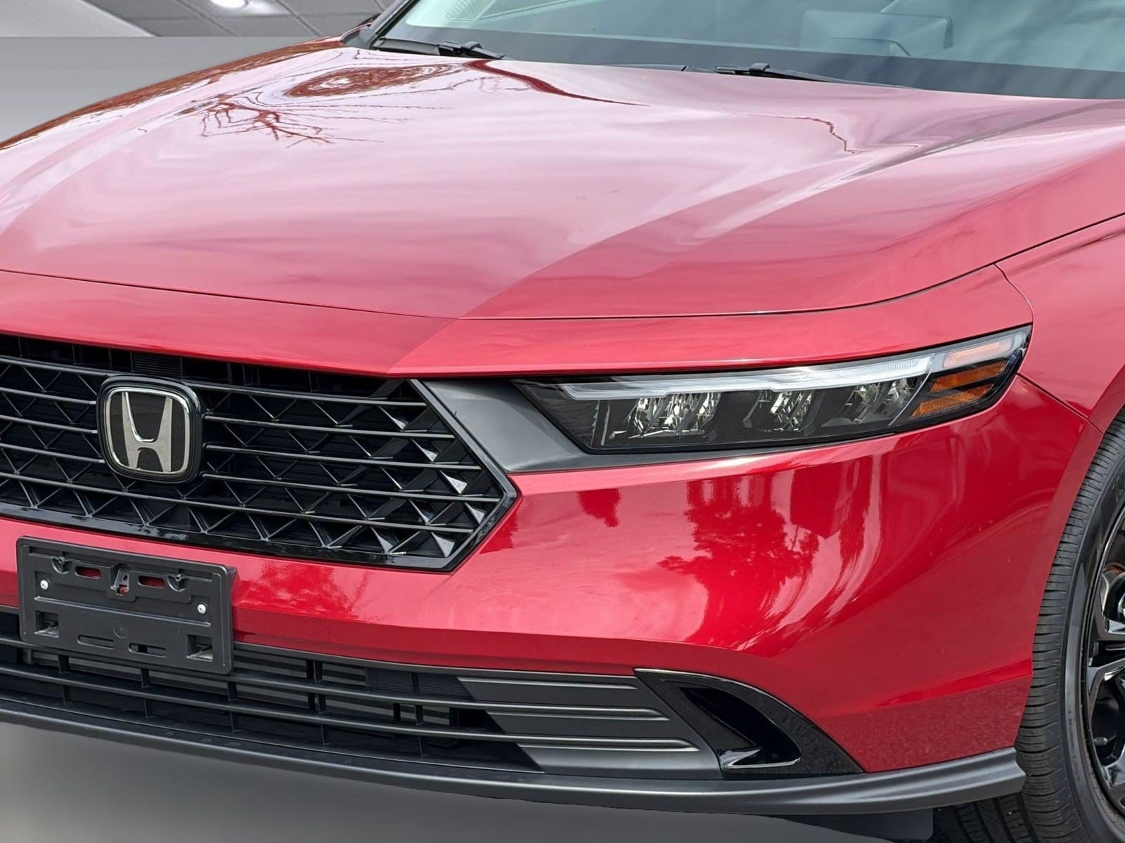 2025 Honda Accord SE - Photo 12