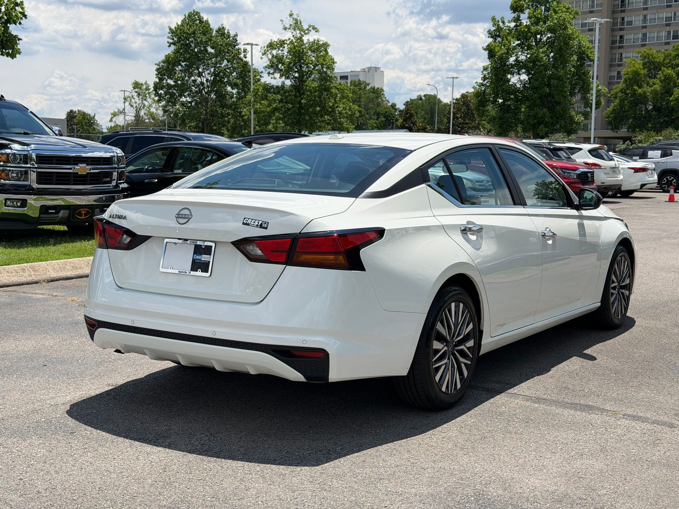 2025 Nissan Altima SV - Photo 8