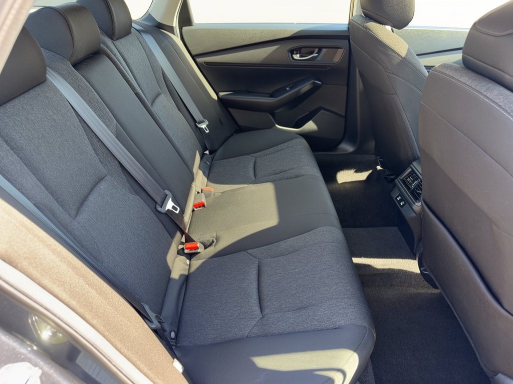 2025 Honda Accord SE - Photo 29
