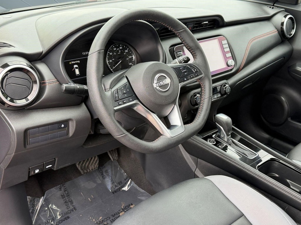 Used 2023 Nissan Kicks SR SUV
