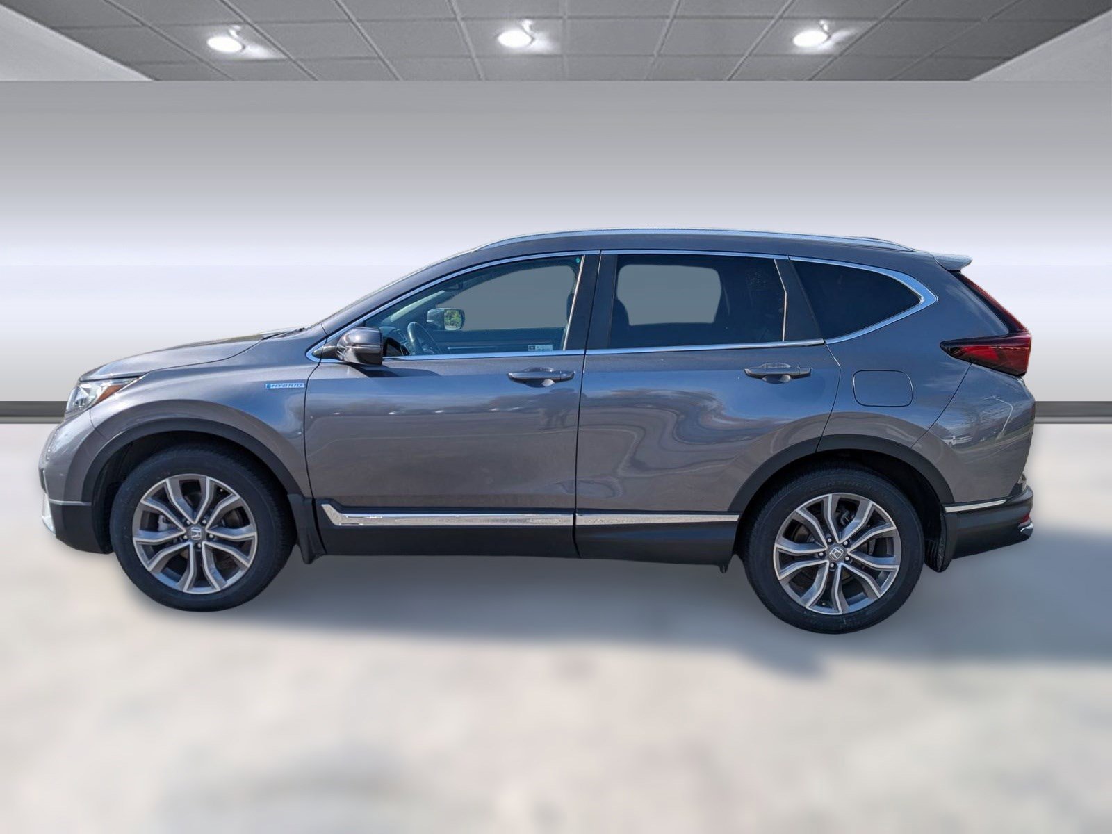 2022 Honda CR-V Hybrid Touring photo 2
