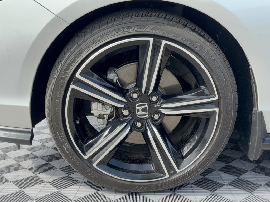 2025 Honda Accord Hybrid Sport - Photo 13