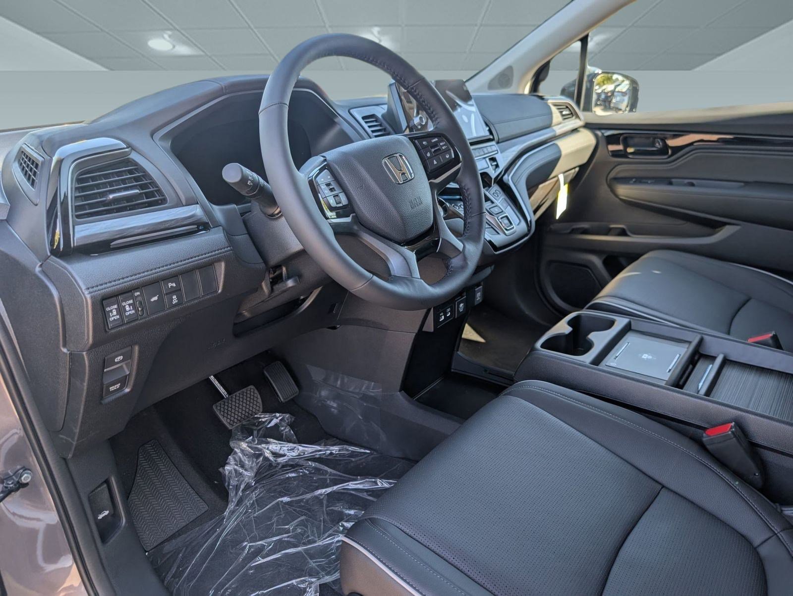 2026 Honda Odyssey Elite photo 4