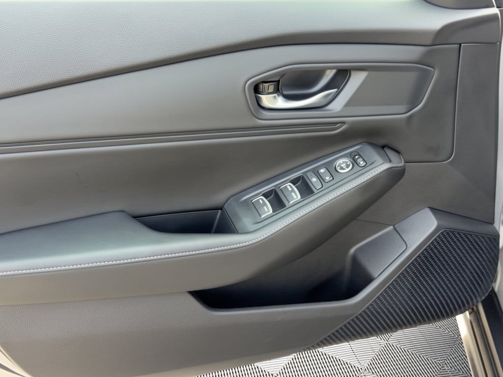 2025 Honda Accord Hybrid Sport - Photo 14