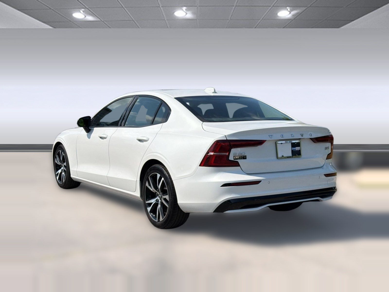 S60 Core Dark Theme Sedan