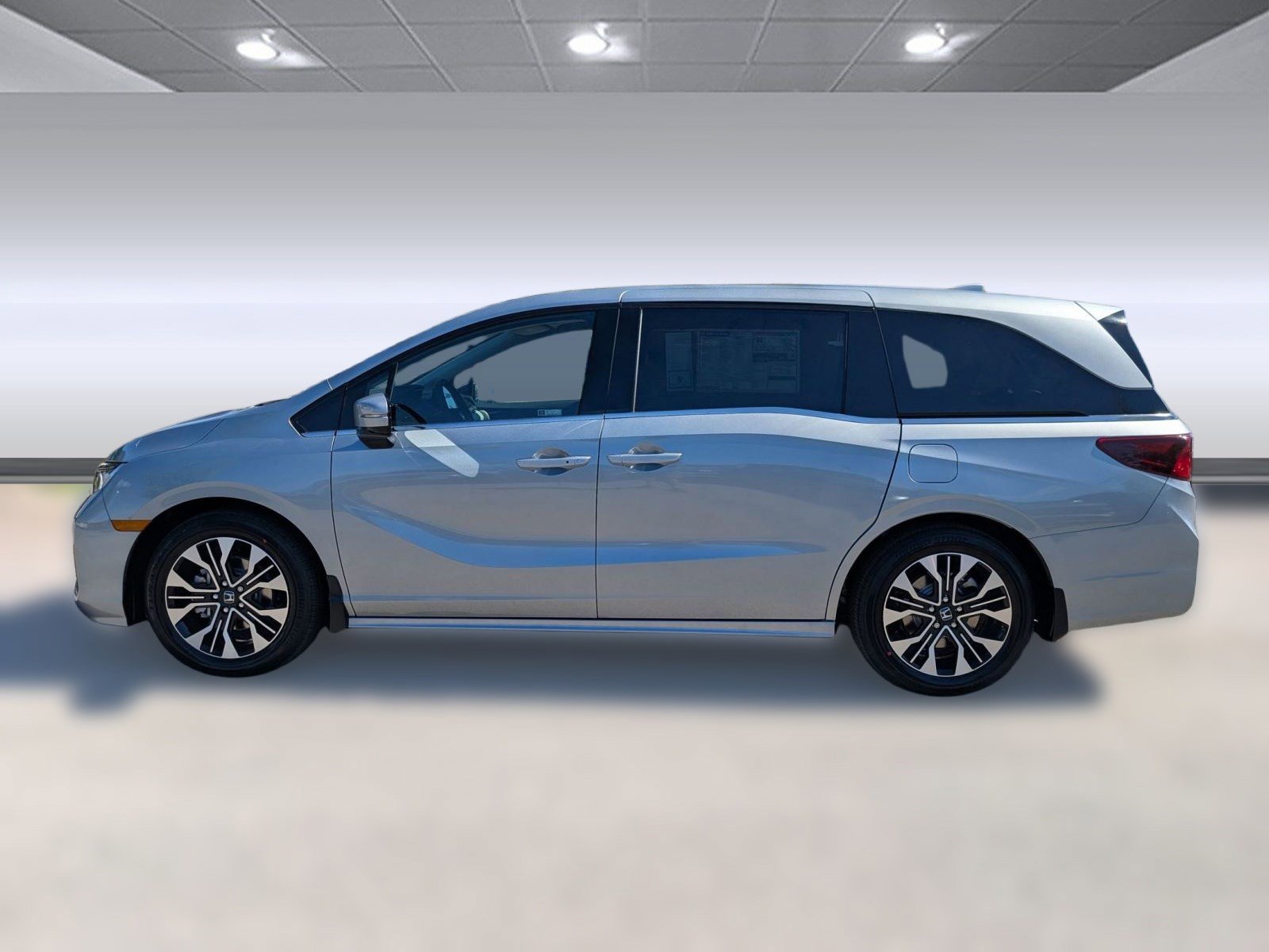 2026 Honda Odyssey Elite photo 2