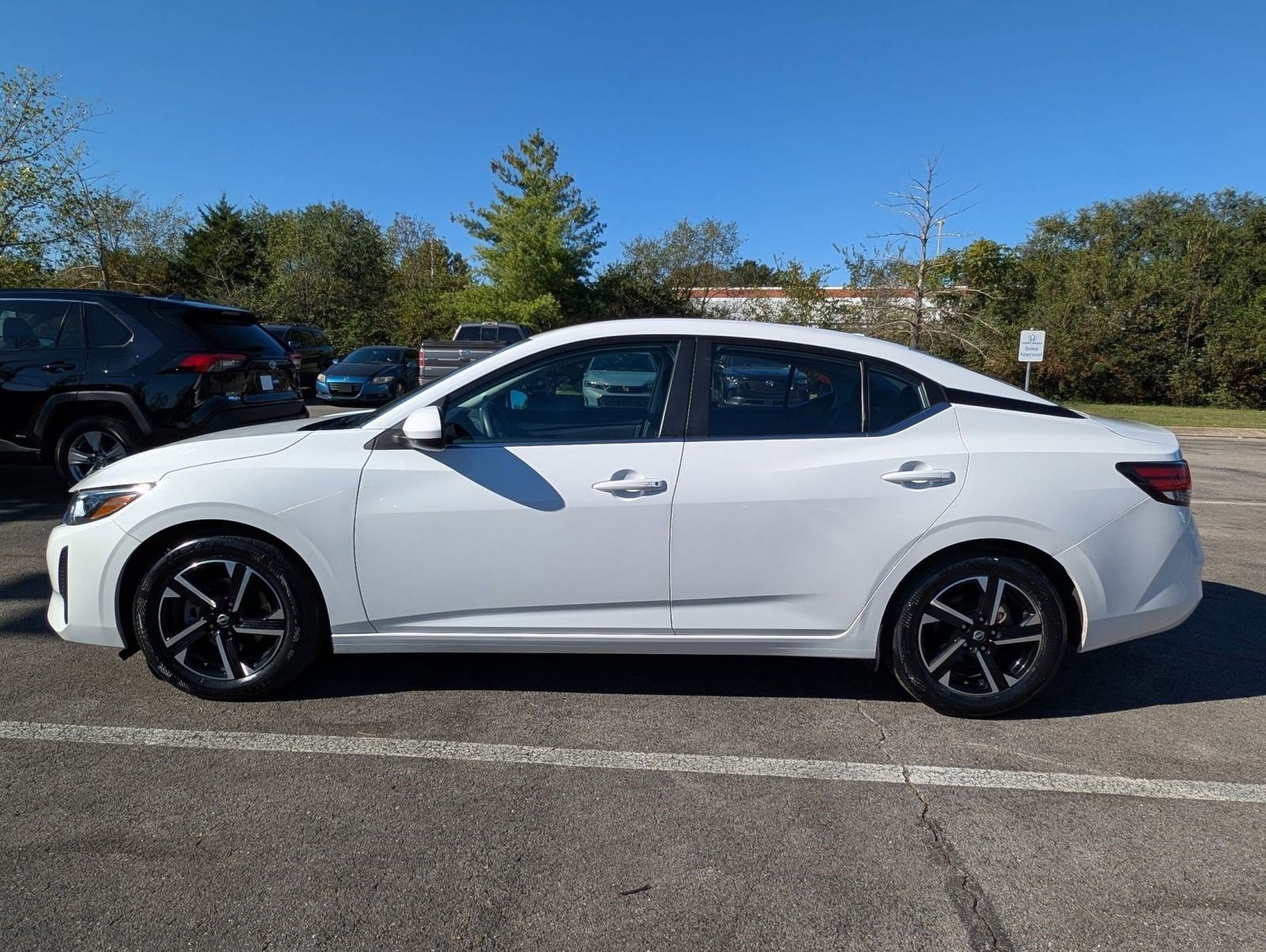 2024 Nissan Sentra SV photo 2