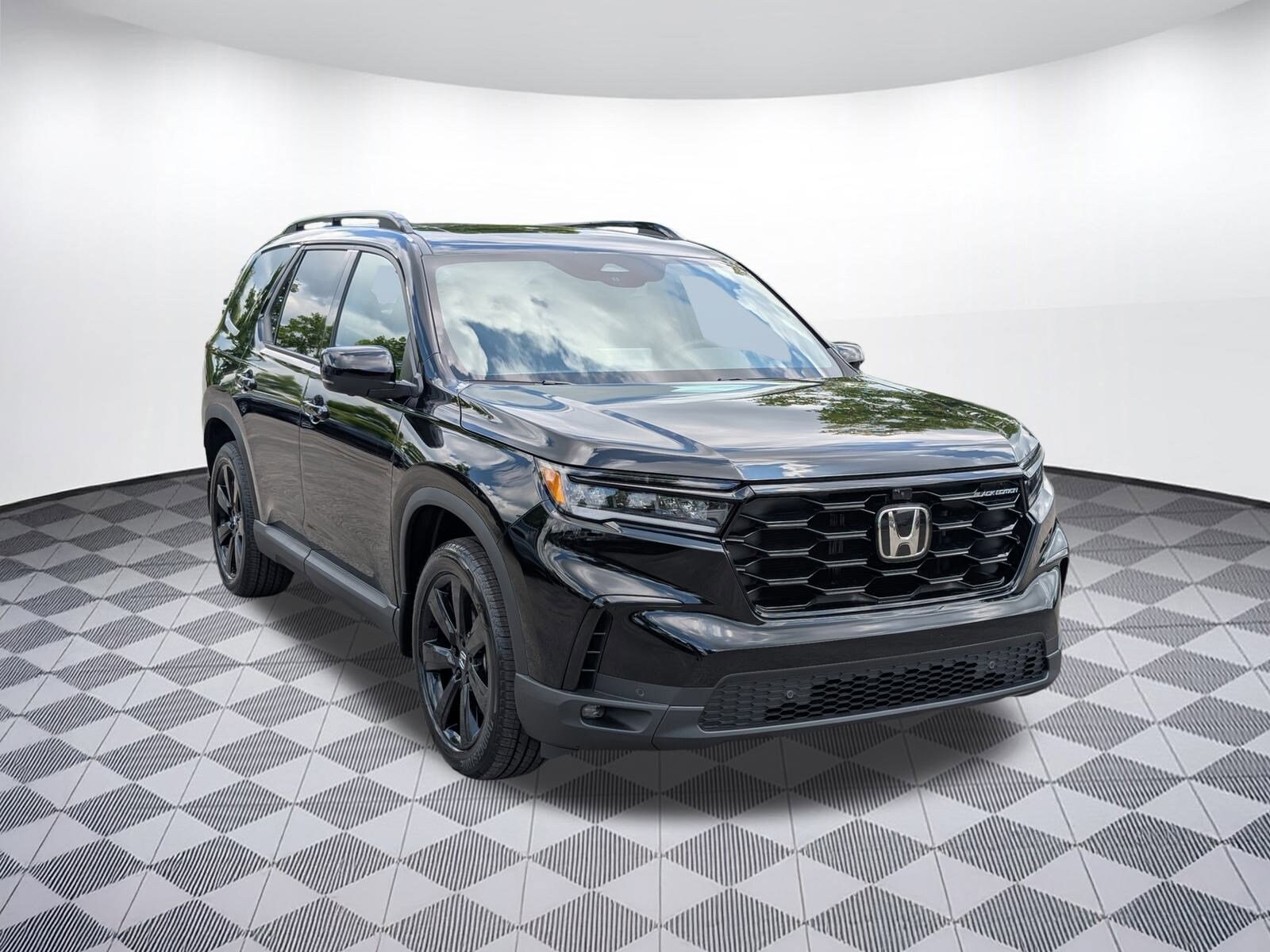 2025 Honda Pilot Black Edition photo 2