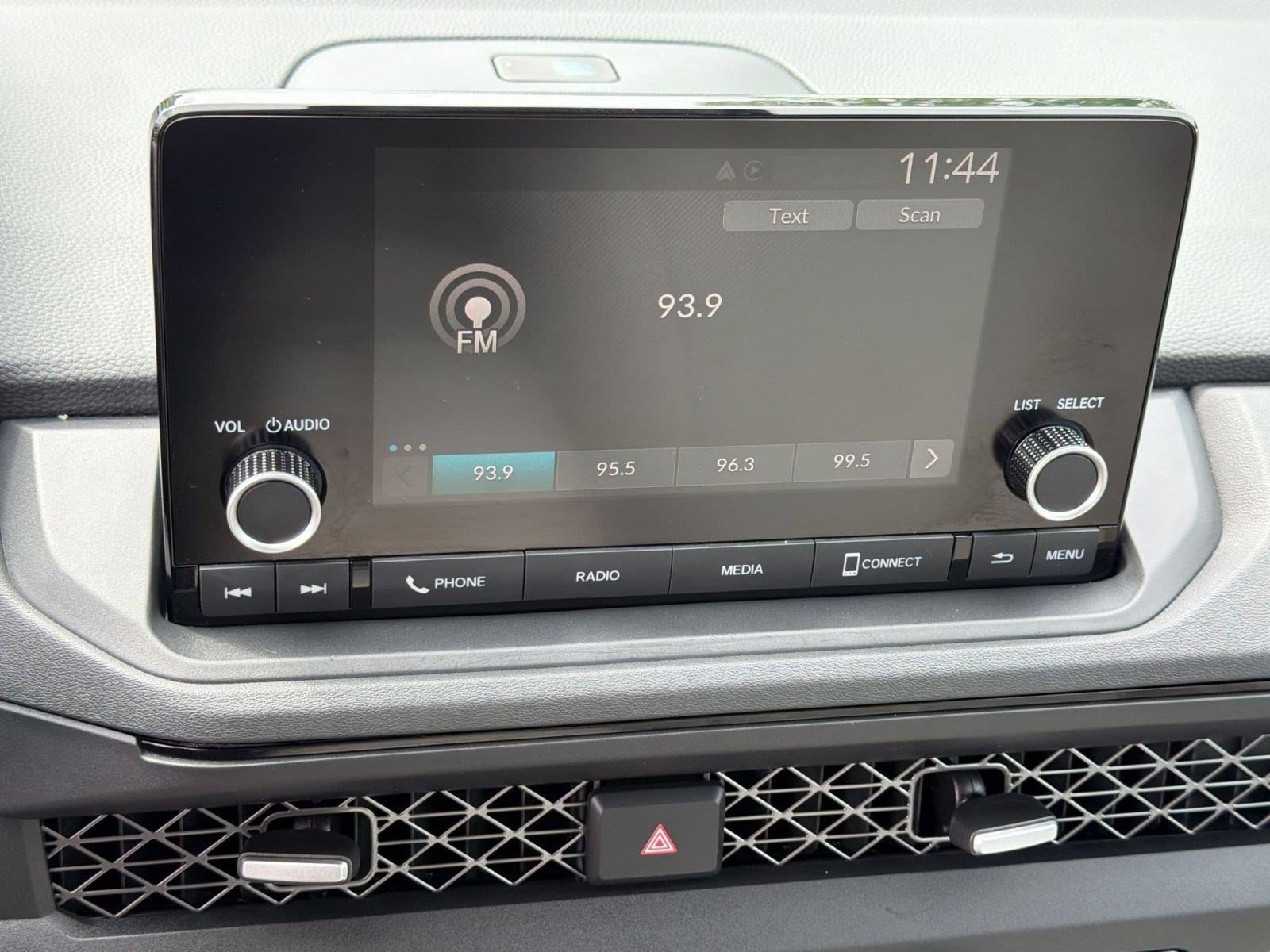 2025 Honda Accord SE - Photo 19