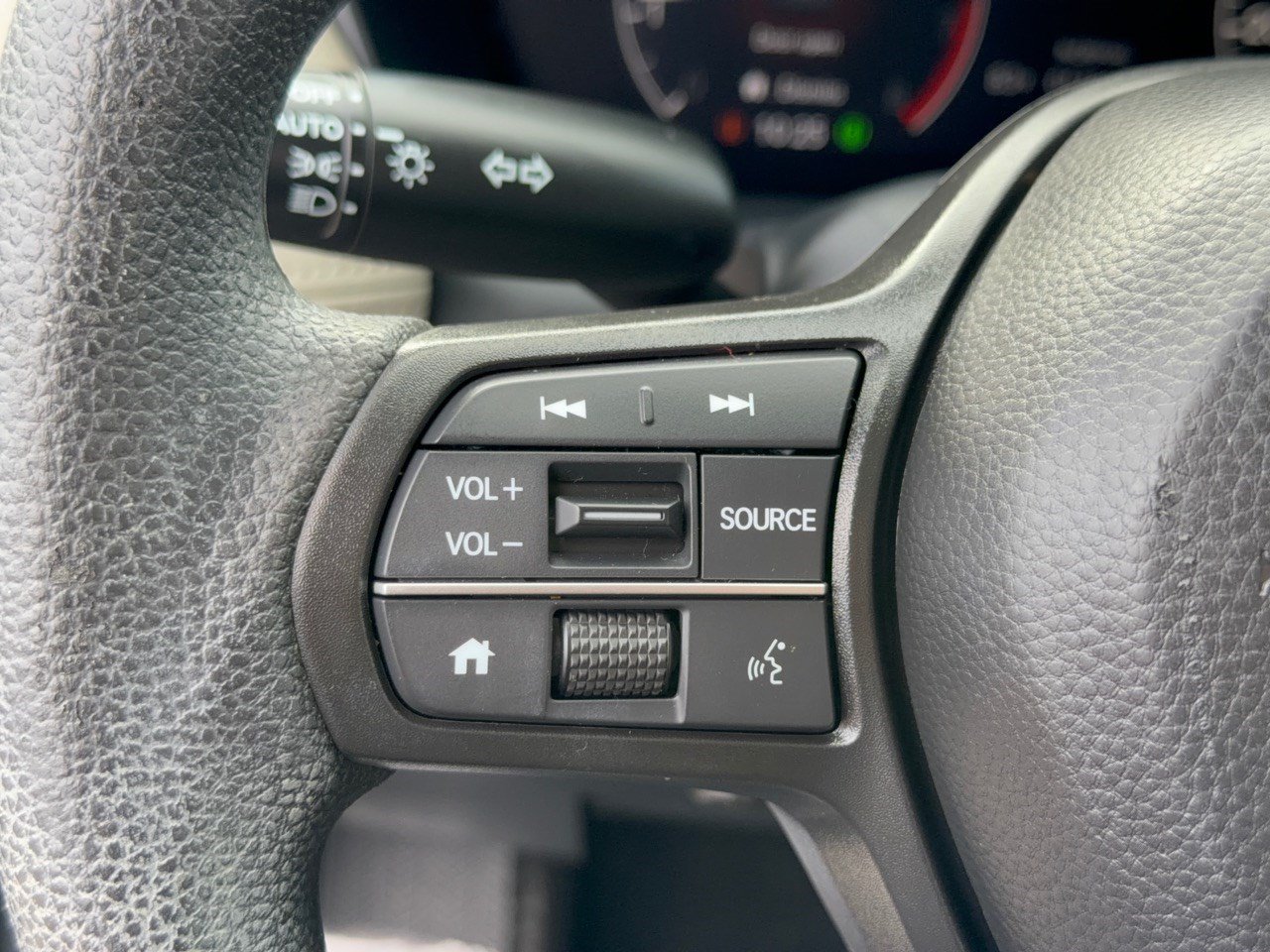 2025 Honda HR-V LX - Photo 18