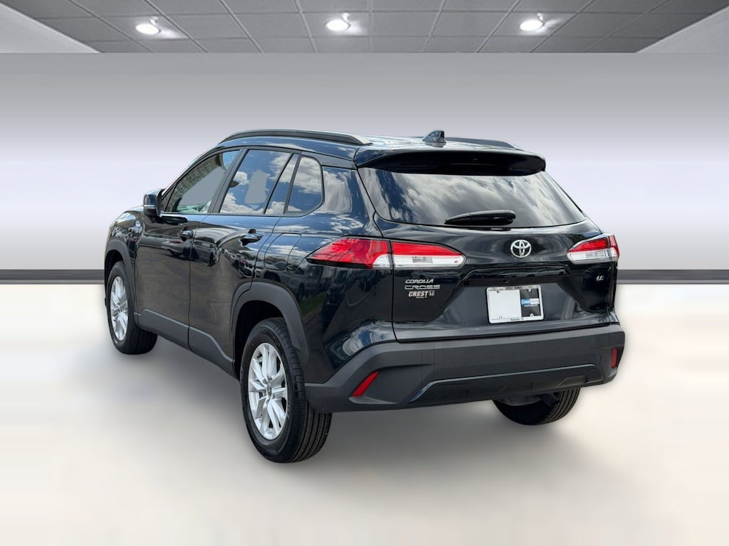 Used 2025 Toyota Corolla Cross LE SUV