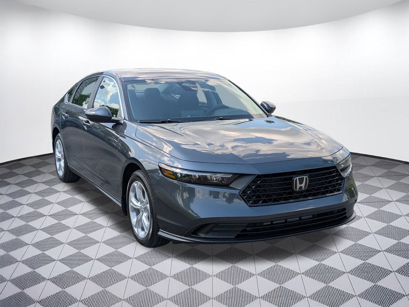 2025 Honda Accord LX photo 2