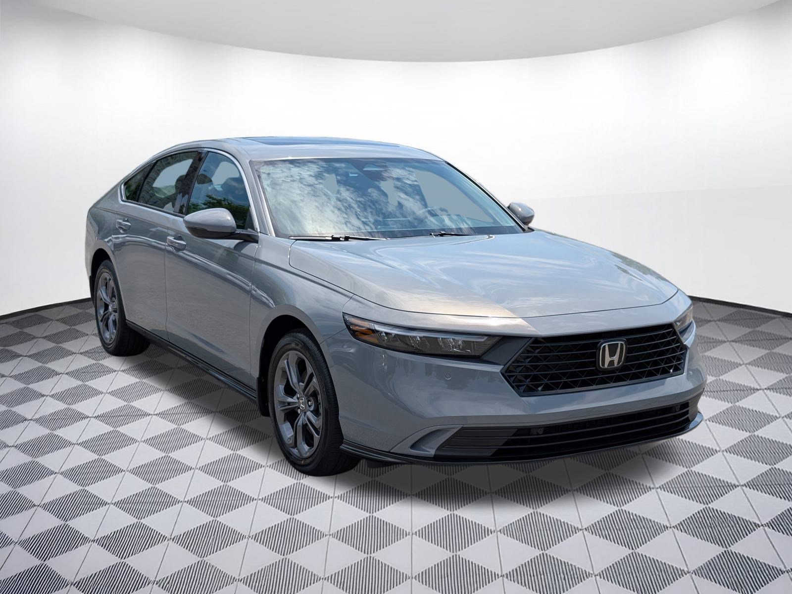 2025 Honda Accord Hybrid EX-L photo 2