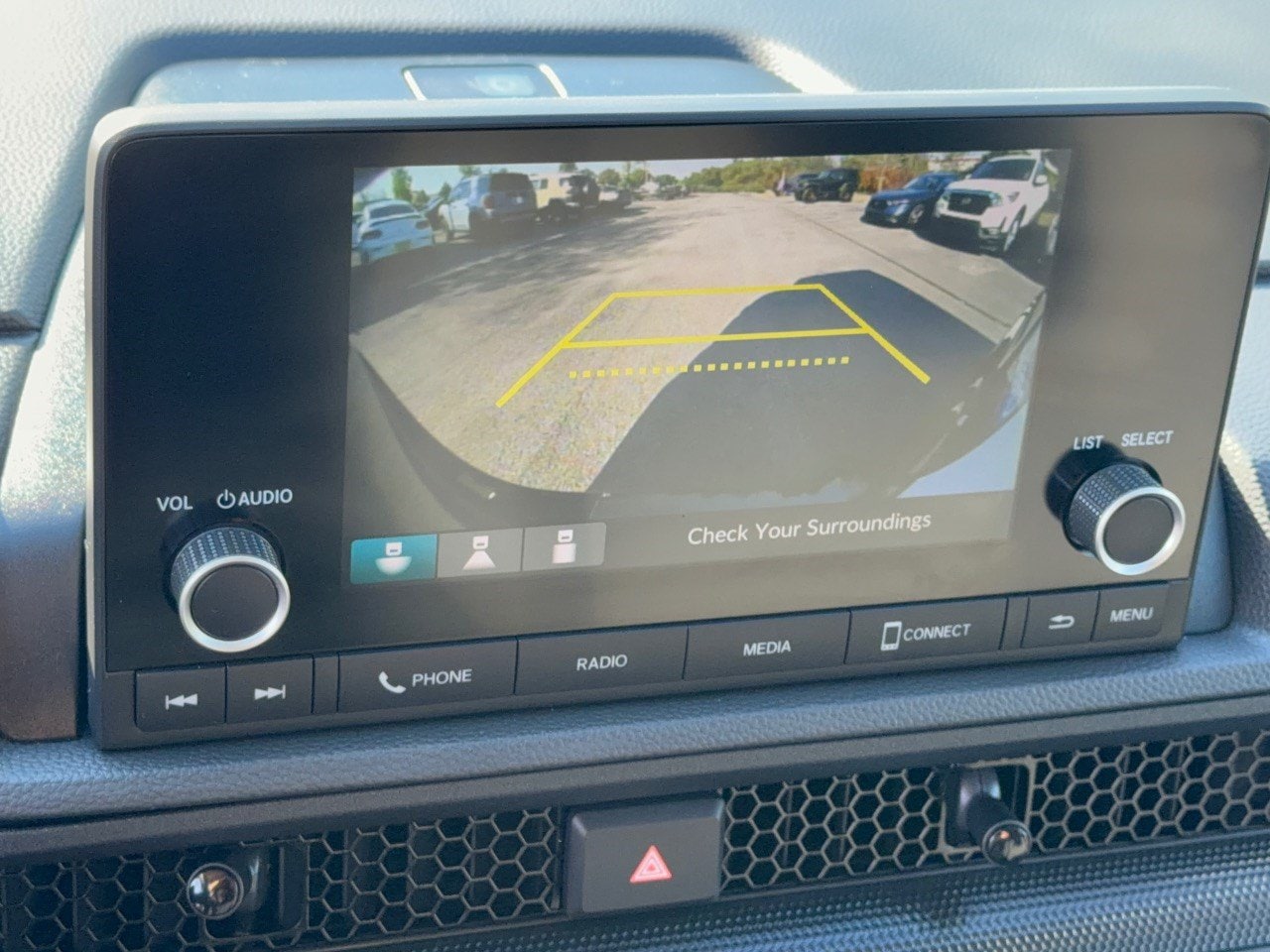 2025 Honda CR-V LX - Photo 24