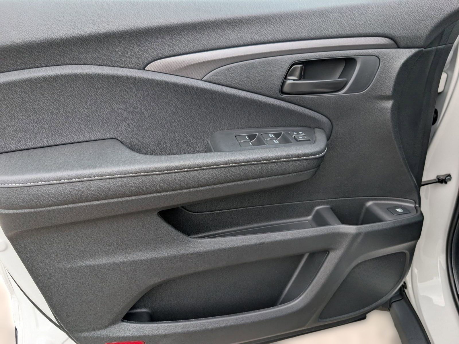2026 Honda Ridgeline Sport - Photo 14