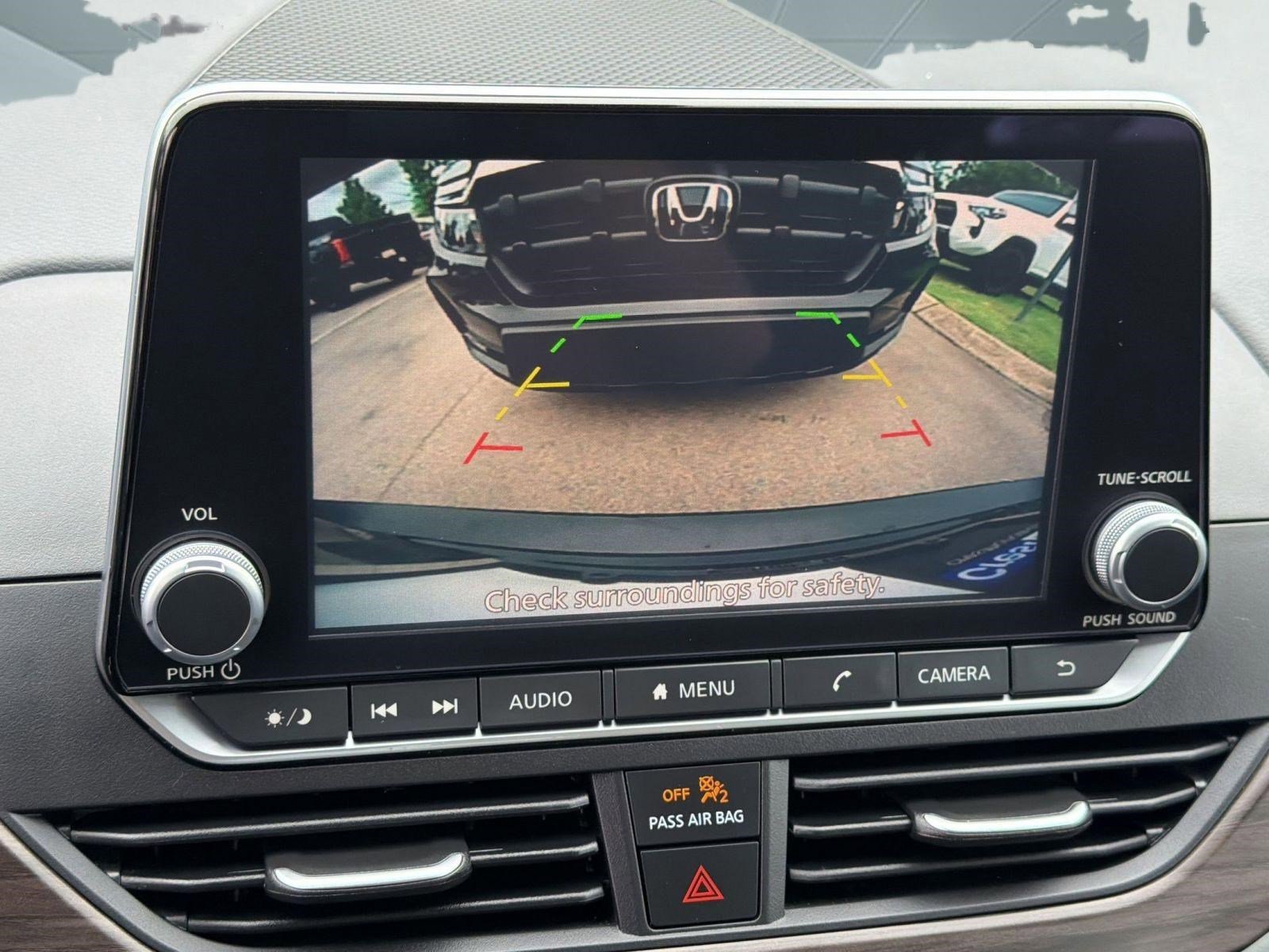 2025 Nissan Altima SV - Photo 21