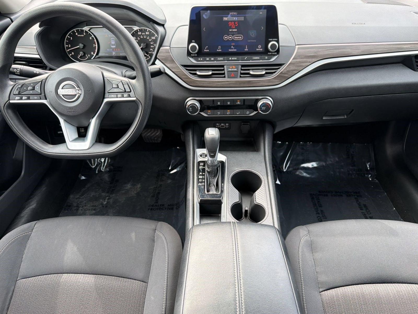 2025 Nissan Altima SV - Photo 15
