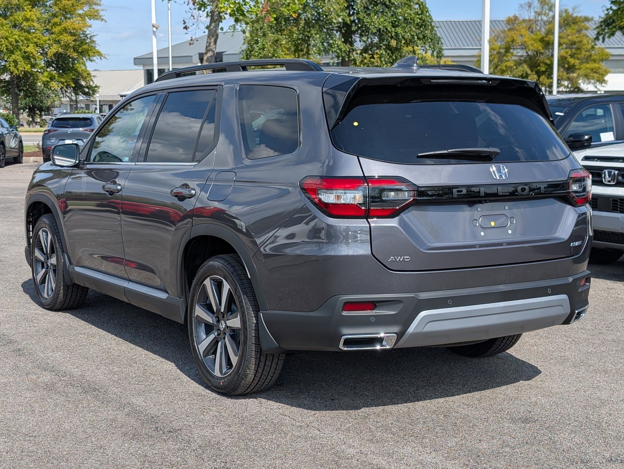 2025 Honda Pilot Elite photo 3