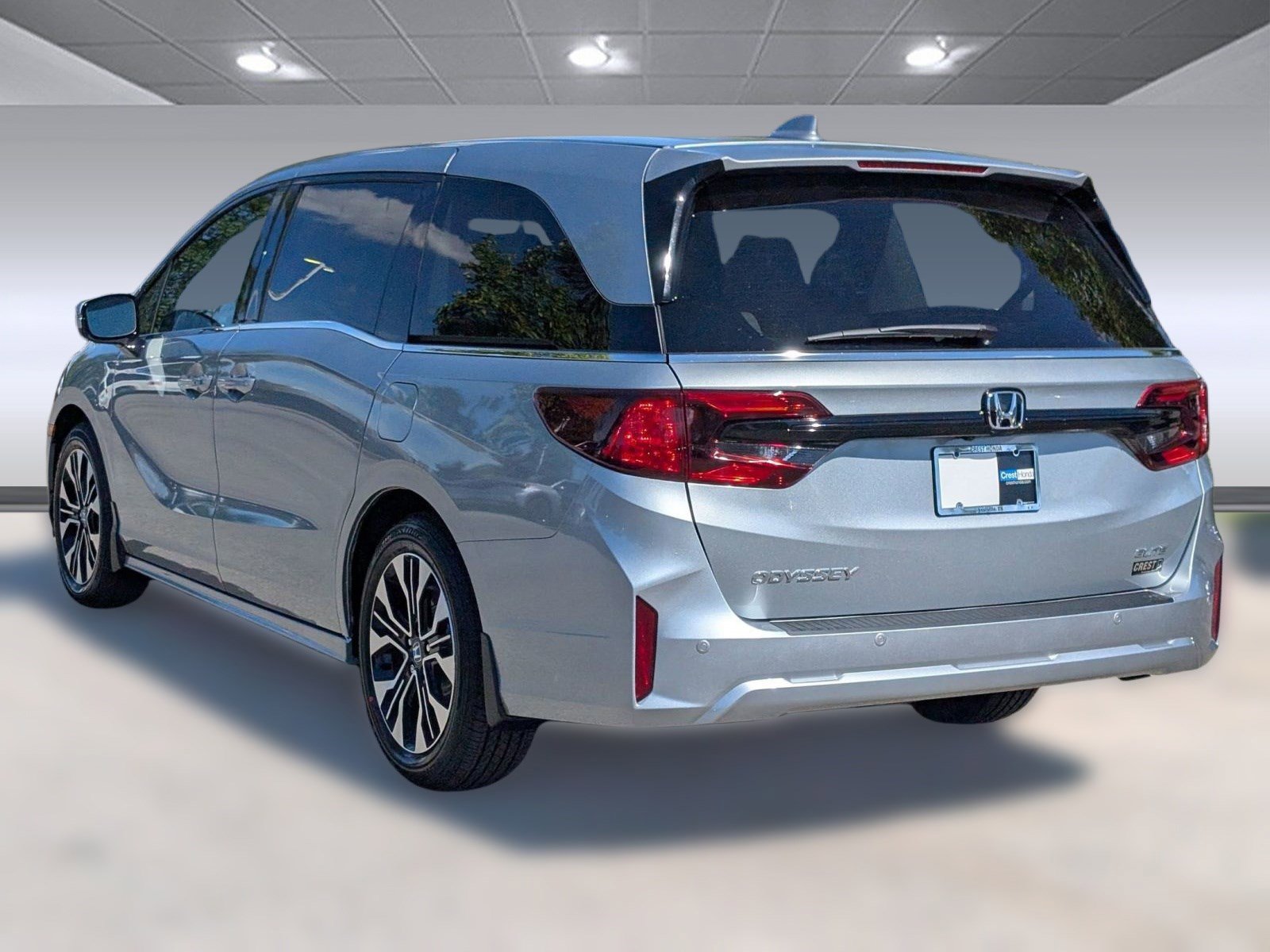 2026 Honda Odyssey Elite photo 3