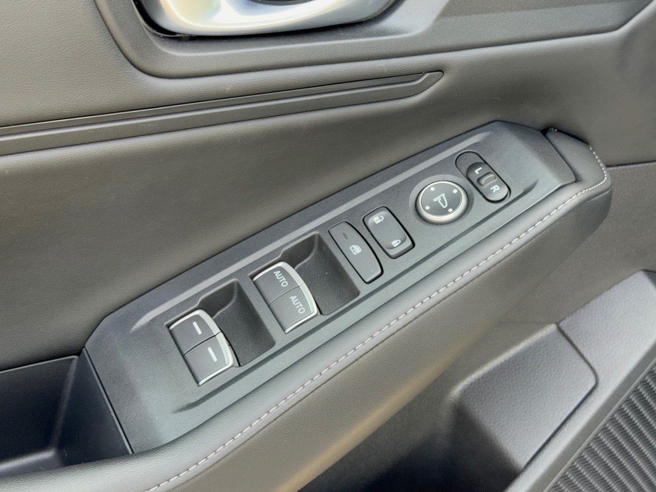 2025 Honda Accord Hybrid Sport - Photo 15