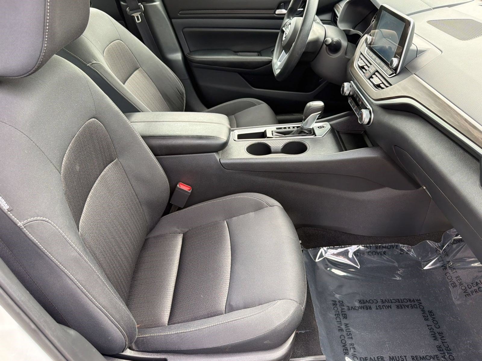 2025 Nissan Altima SV - Photo 23