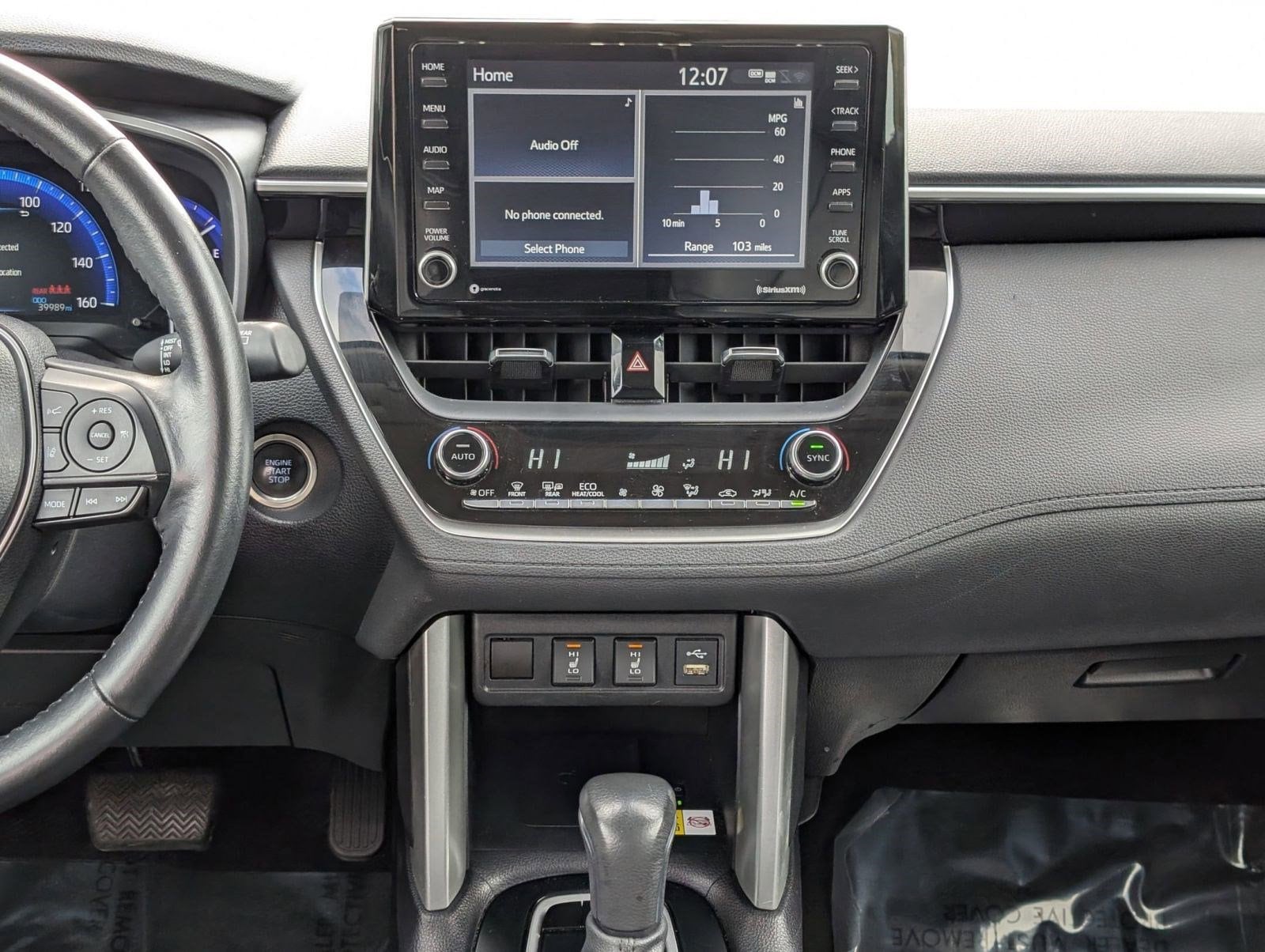 2022 Toyota Corolla Cross XLE - Photo 27