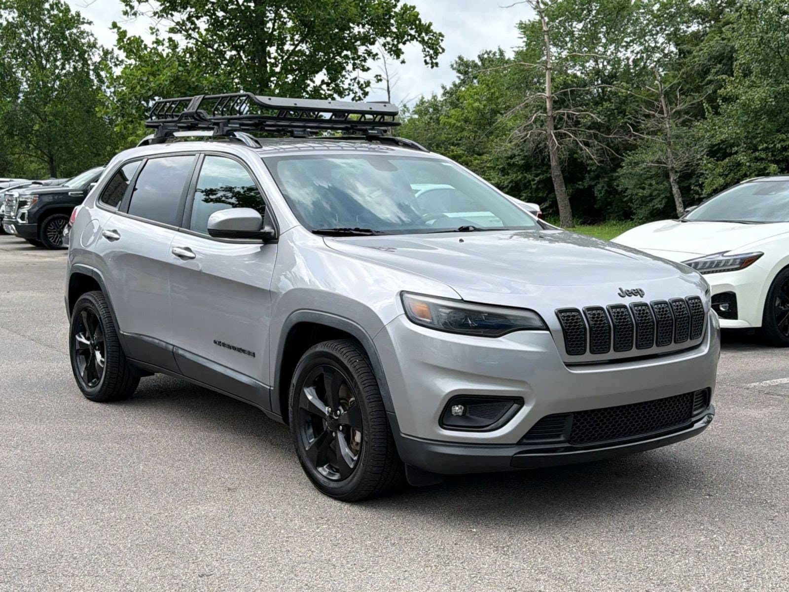 Cherokee Altitude SUV