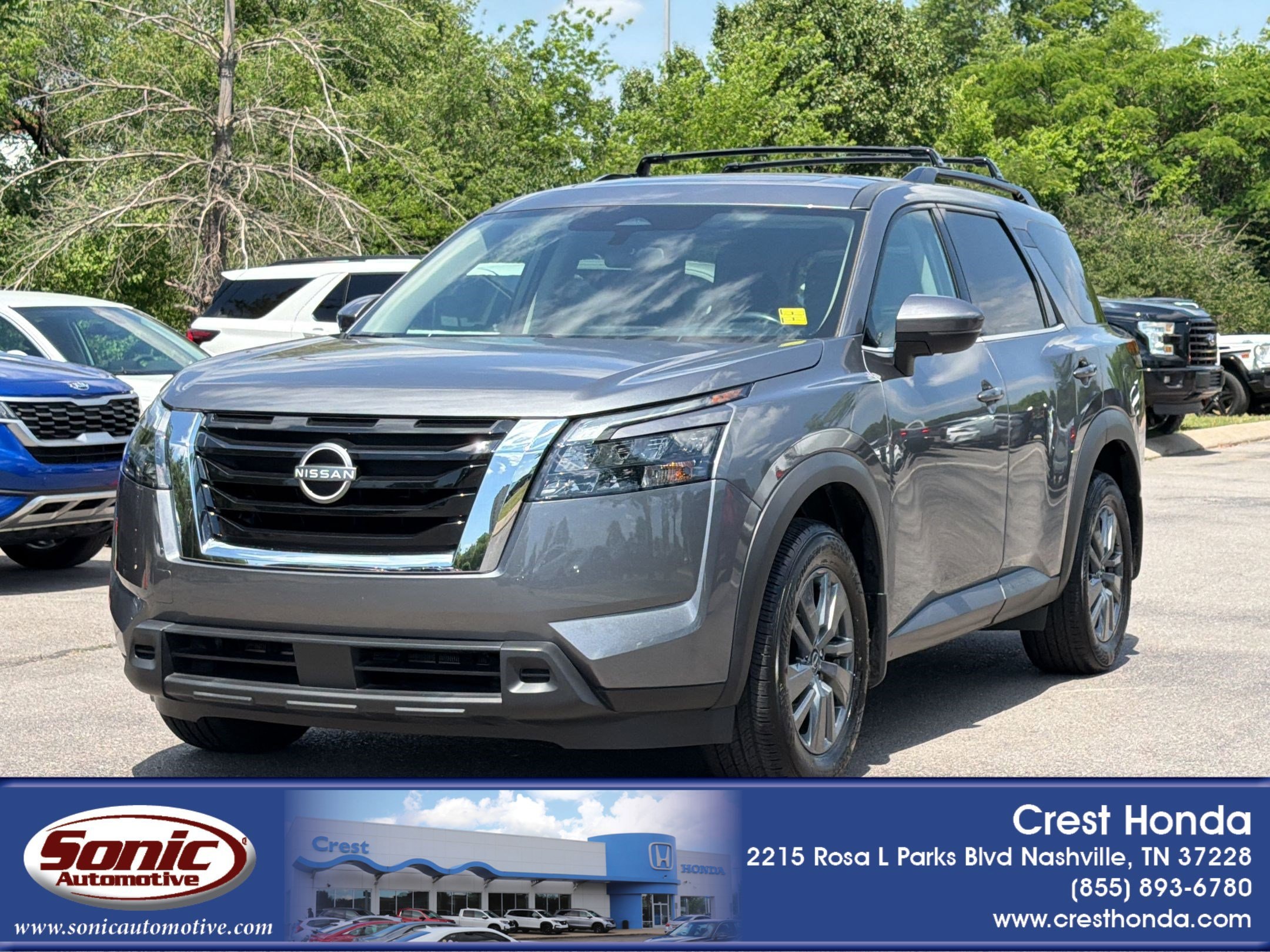 2024 Nissan Pathfinder SV 4WD's photo