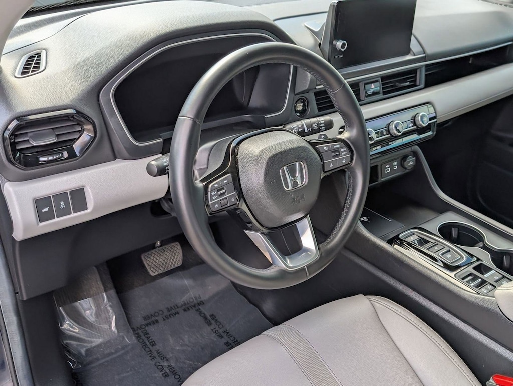 Used 2025 Honda Pilot EX-L AWD SUV