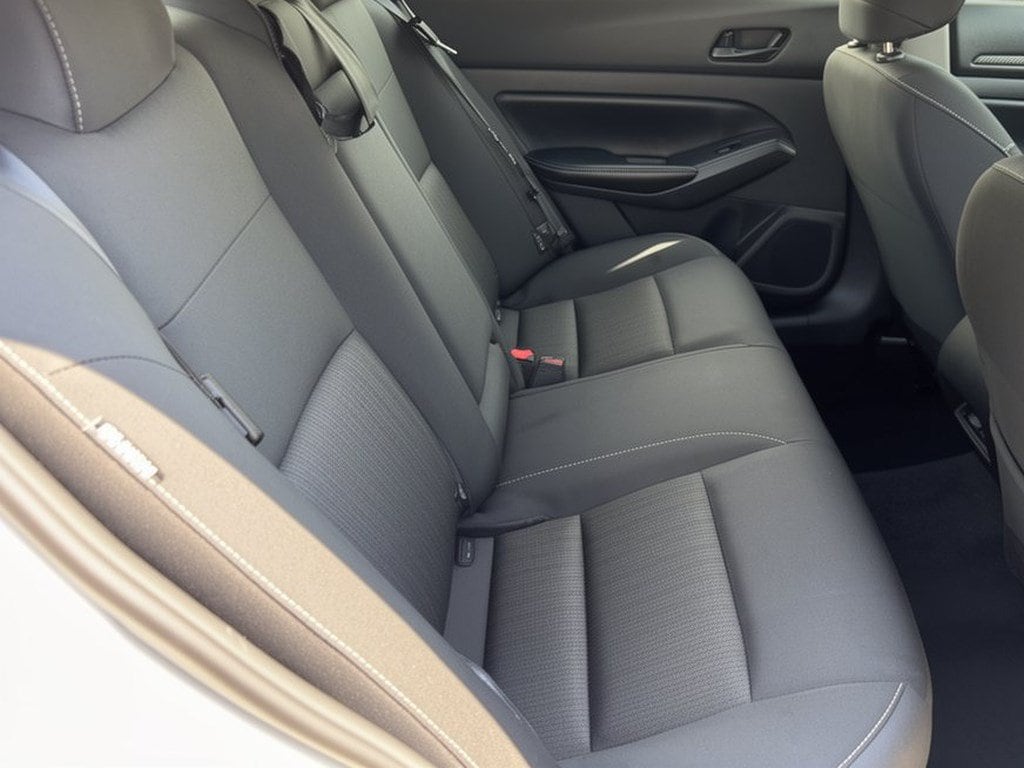 2025 Nissan Altima SV - Photo 28