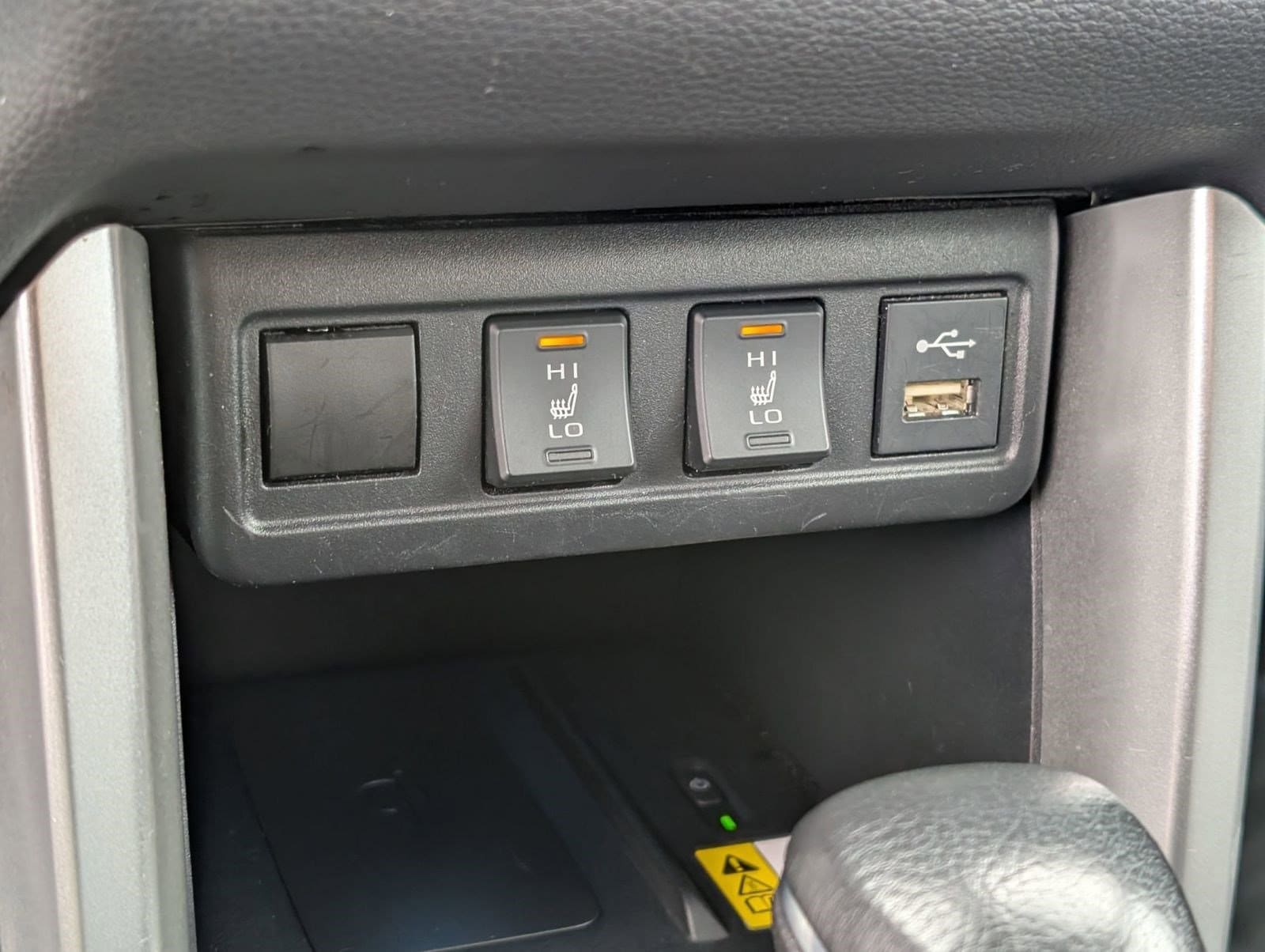 2022 Toyota Corolla Cross XLE - Photo 18