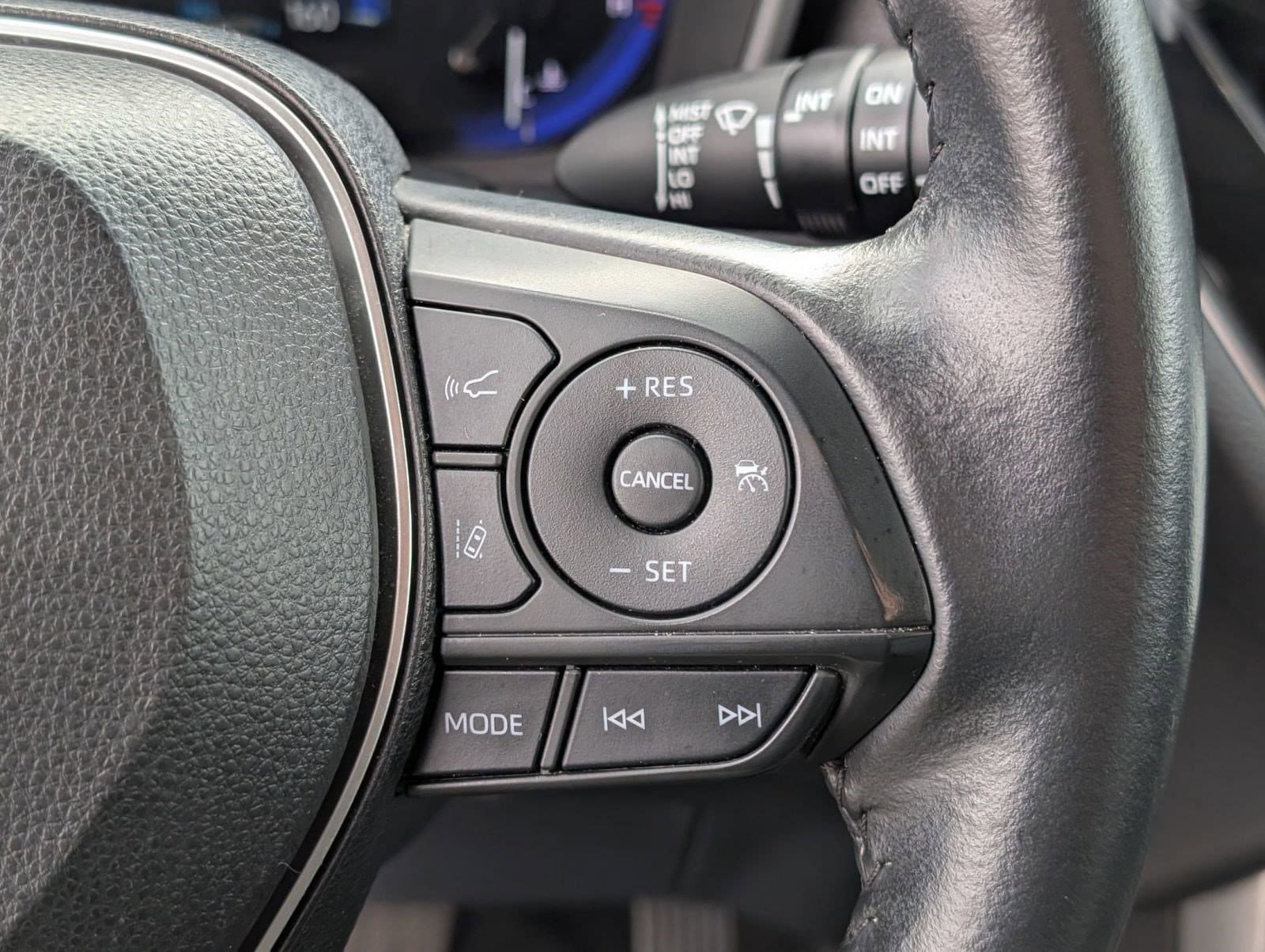 2022 Toyota Corolla Cross XLE - Photo 21