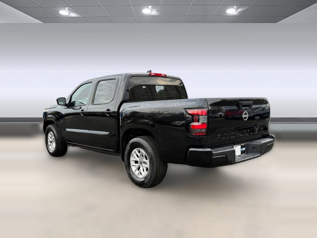 Used 2024 Nissan Frontier SV Truck Crew Cab