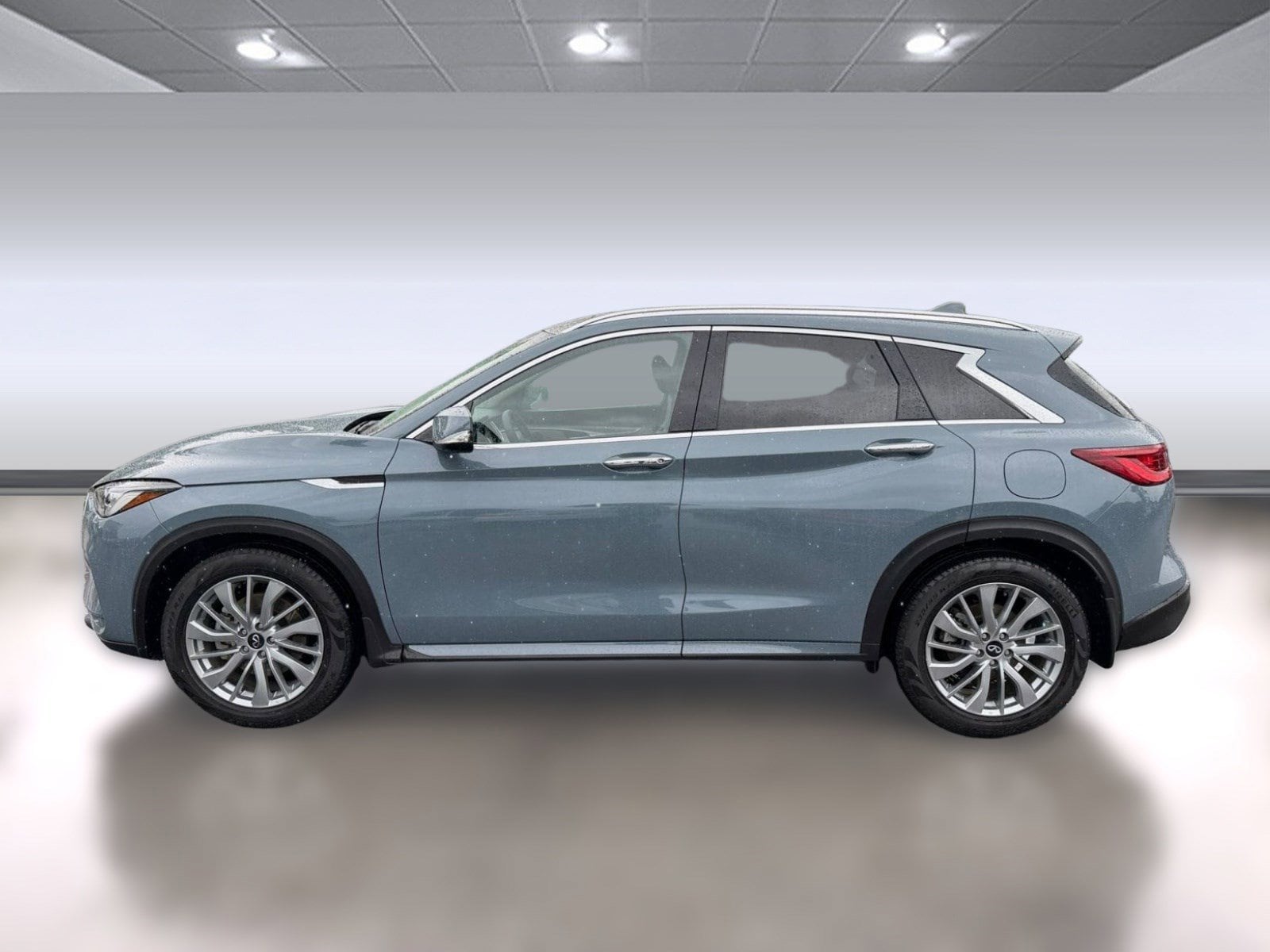 QX50 LUXE SUV